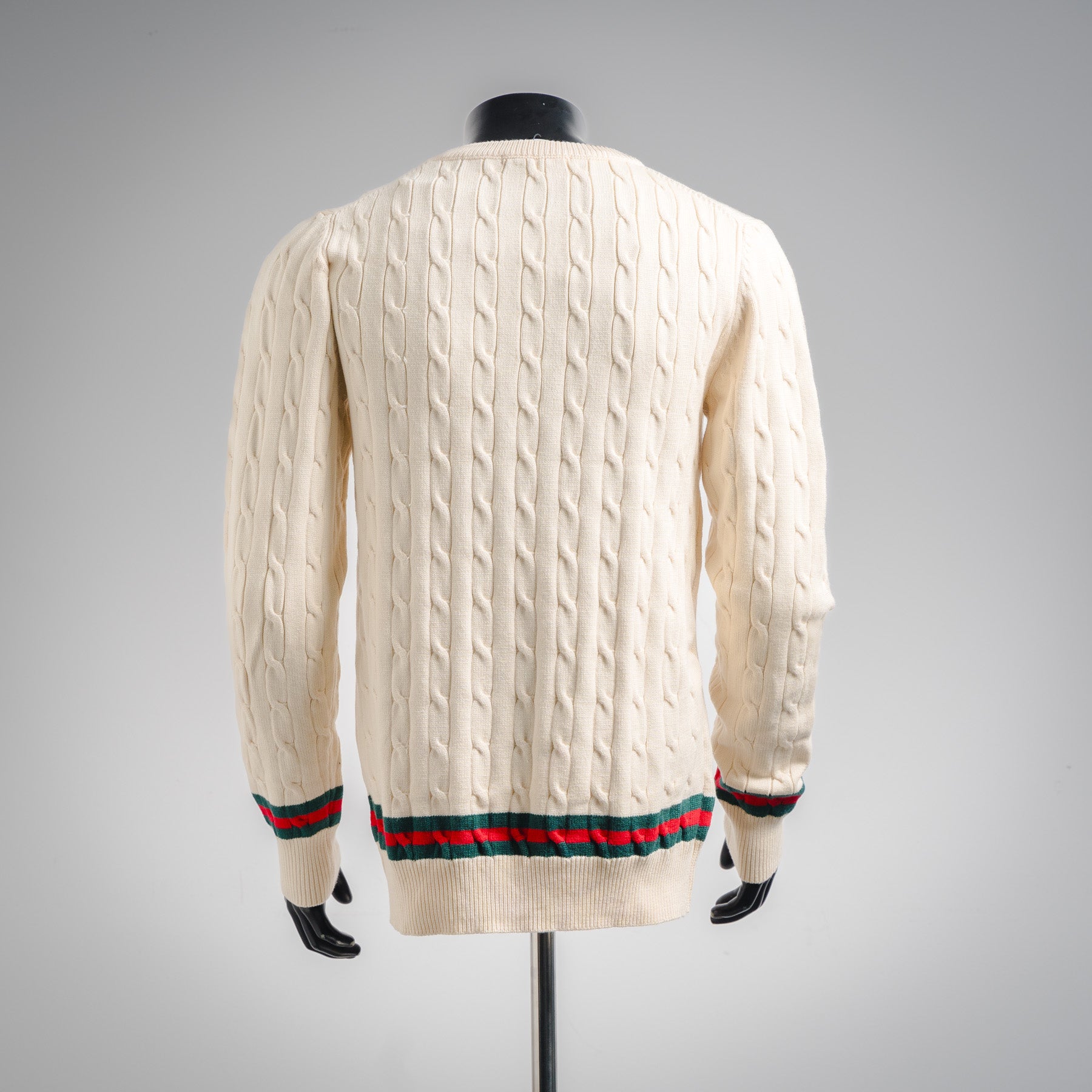 Guc 25fw knitted sweater