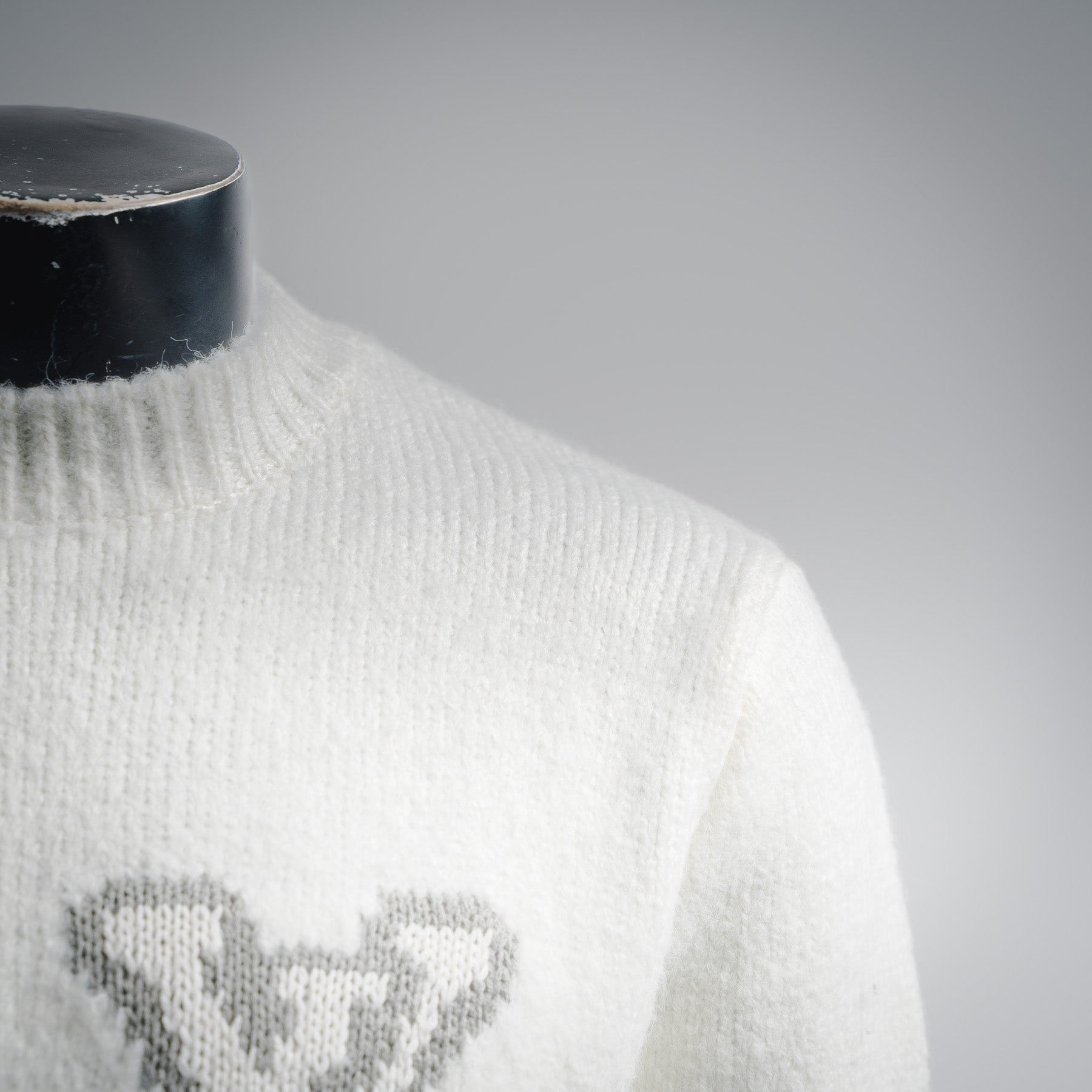 Louis 25fw embroidered sweater