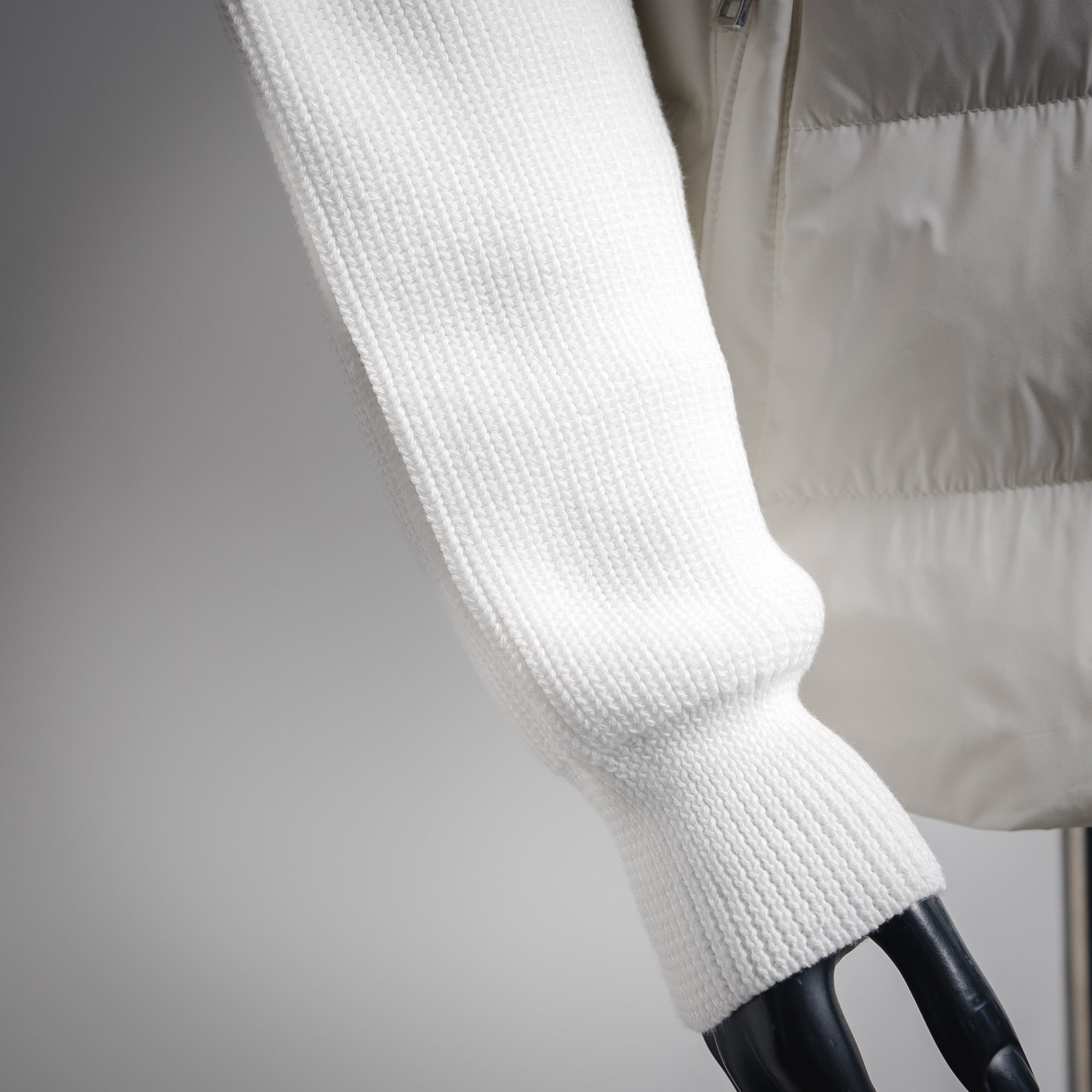 Mon 25fw down jacket