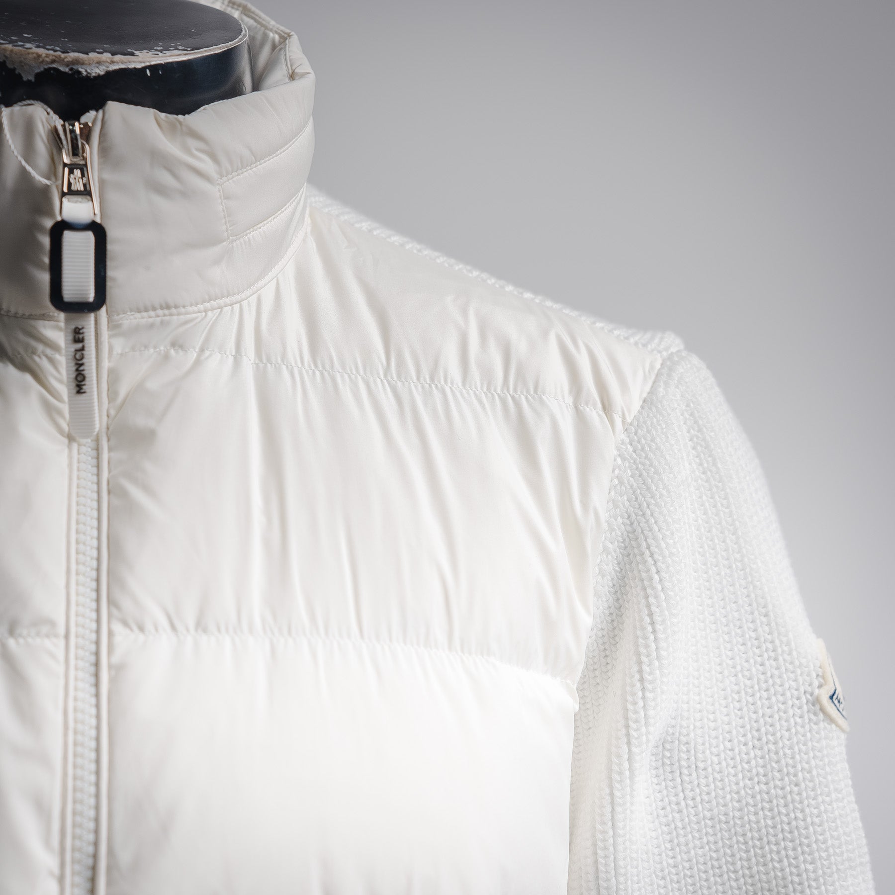 Mon 25fw down jacket