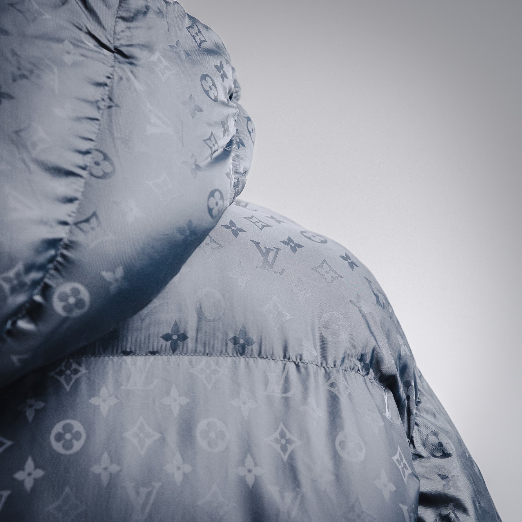 Louis 25fw down jacket