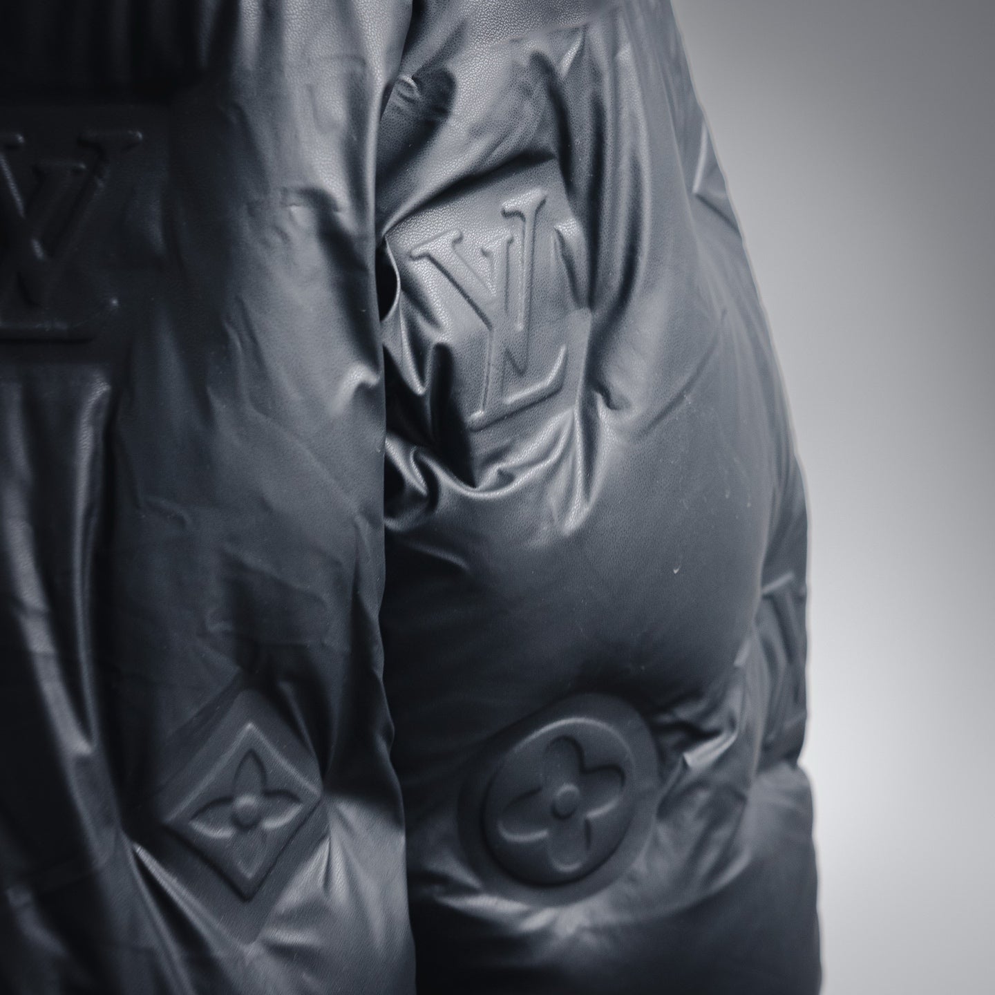 Louis 25fw down jacket