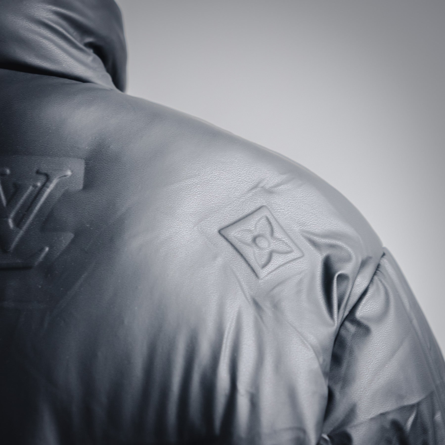 Louis 25fw down jacket