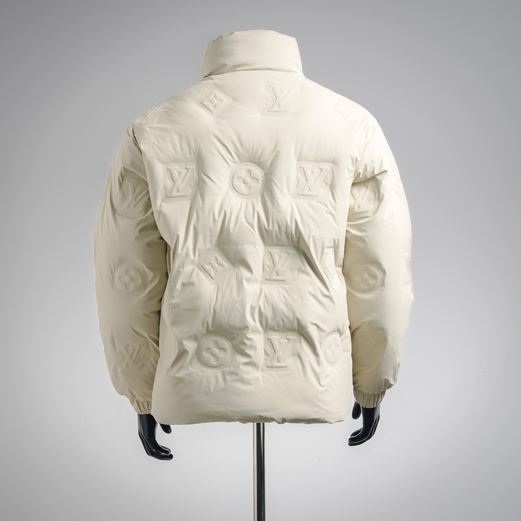 Louis 25fw down jacket