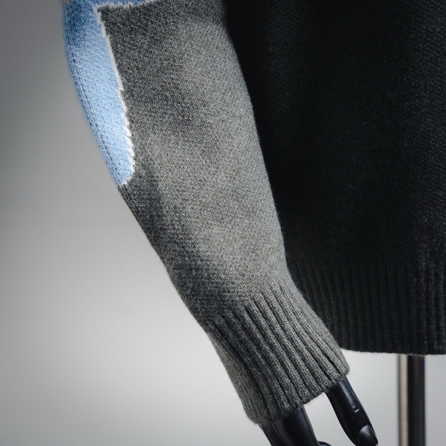 Louis 25fw jacquard sweater