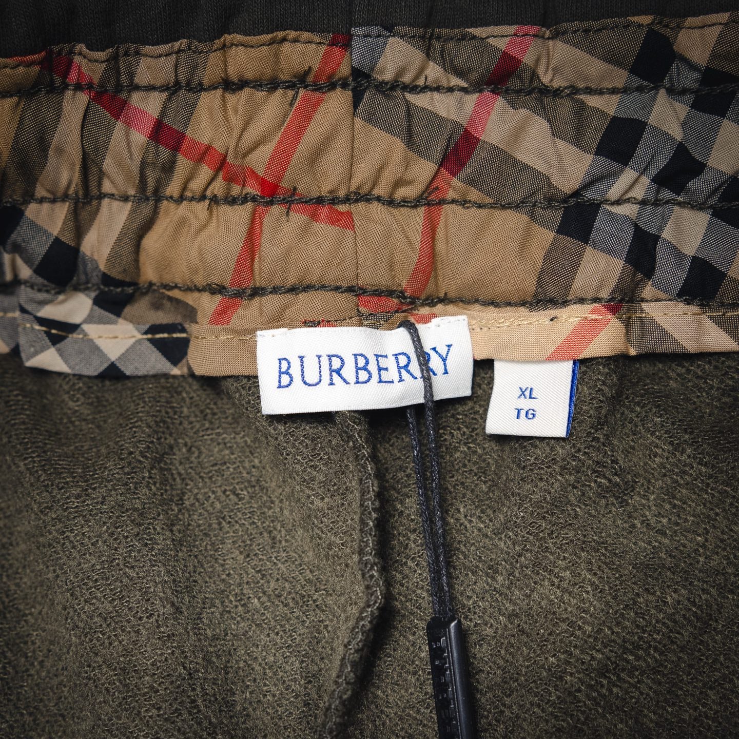 Burbery 25fw embroidered pants