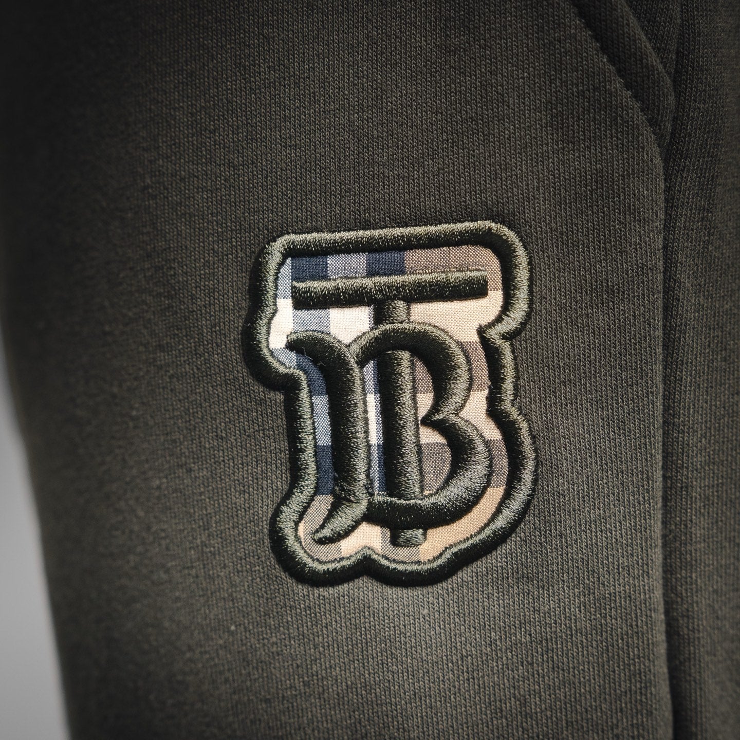 Burbery 25fw embroidered pants