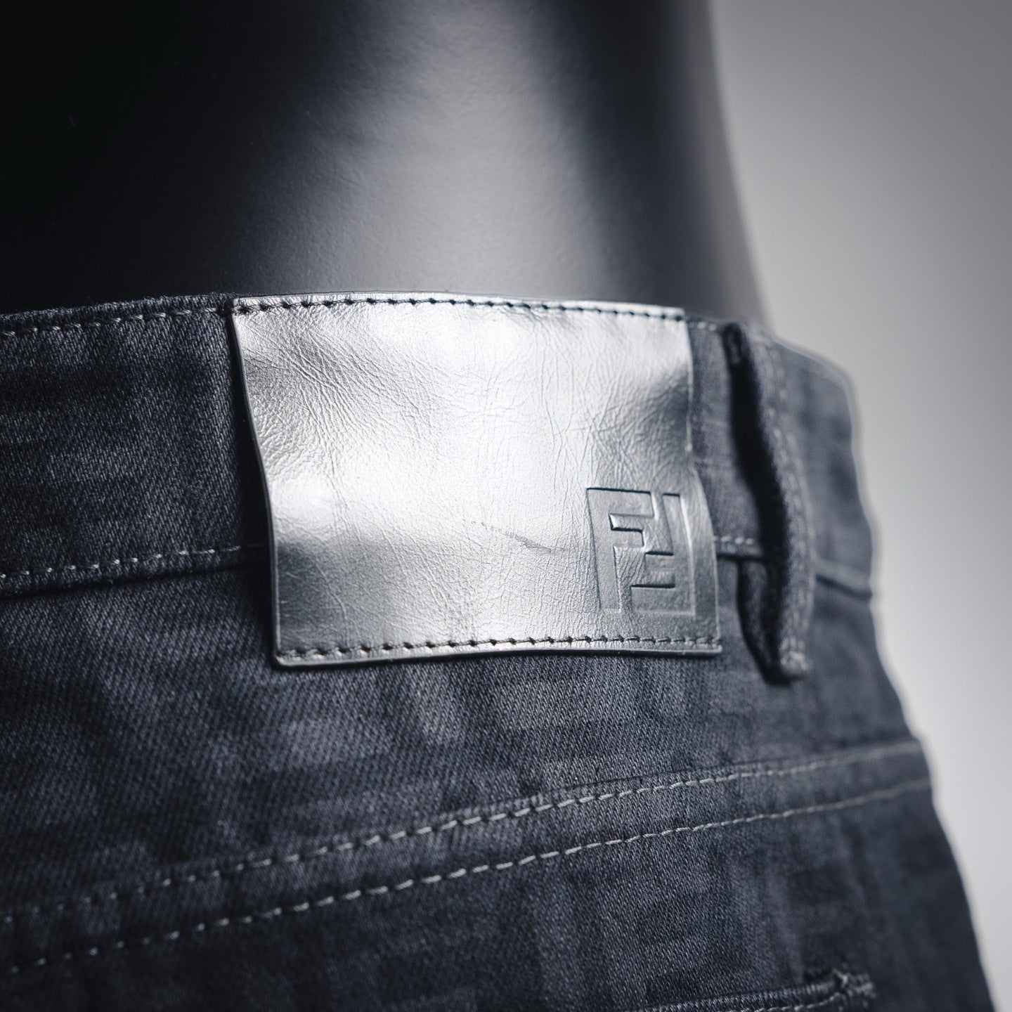 Fend 25fw leisure jeans