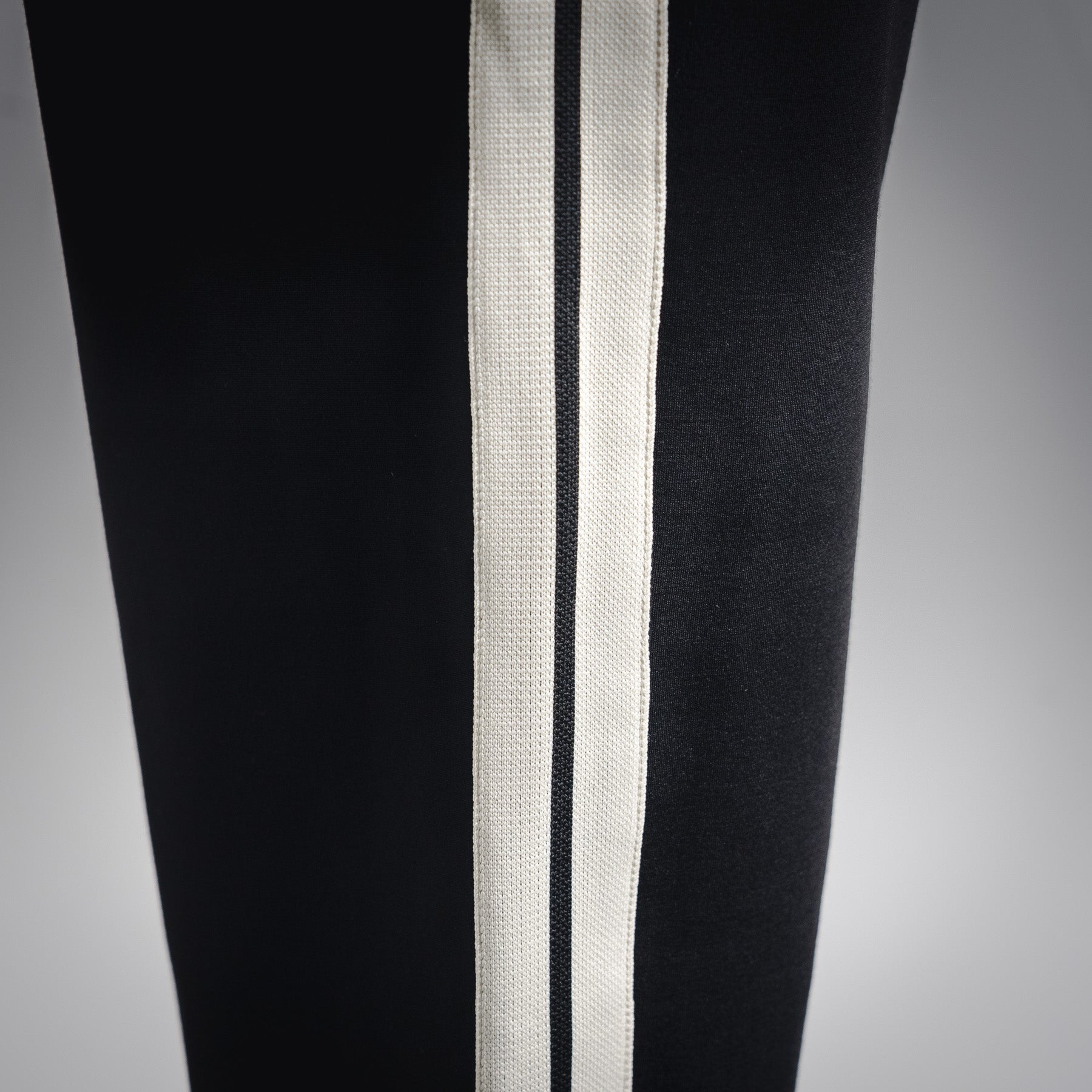 Mon 25fw splicing pants