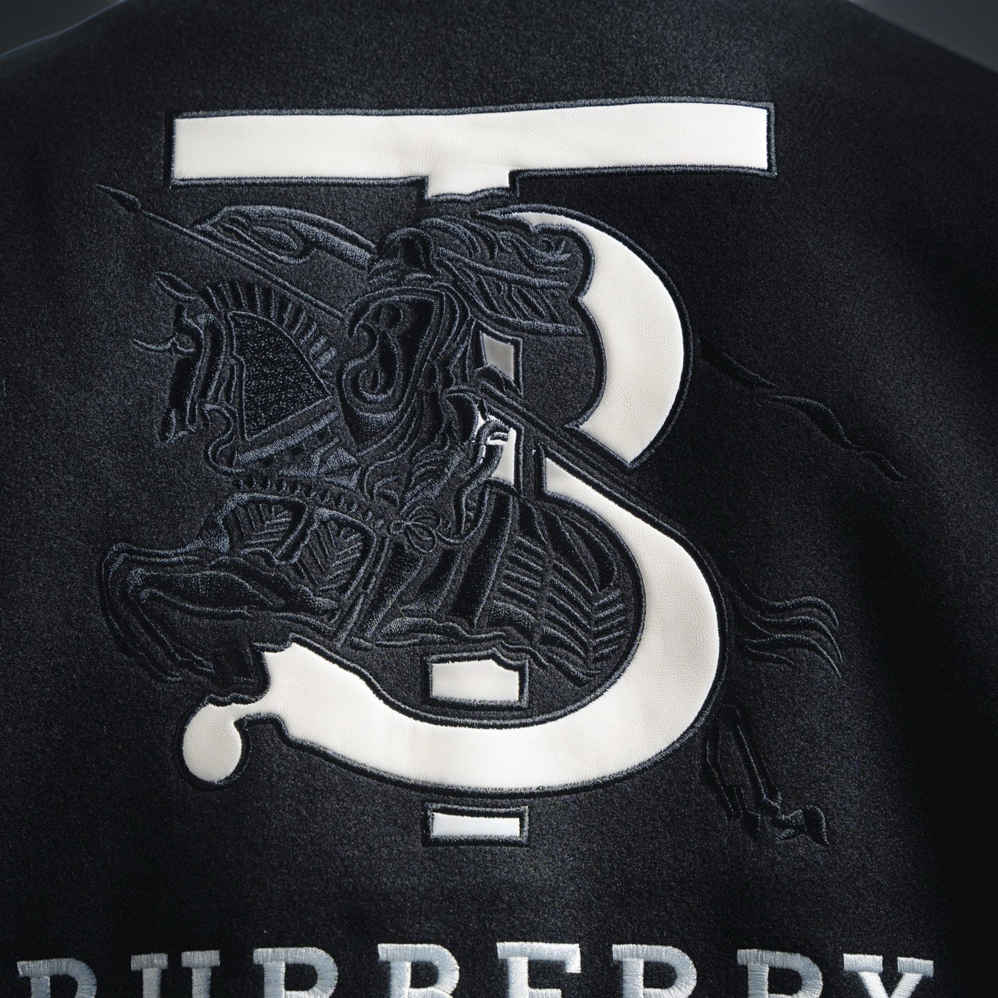 Burbery 25fw embroidered jacket