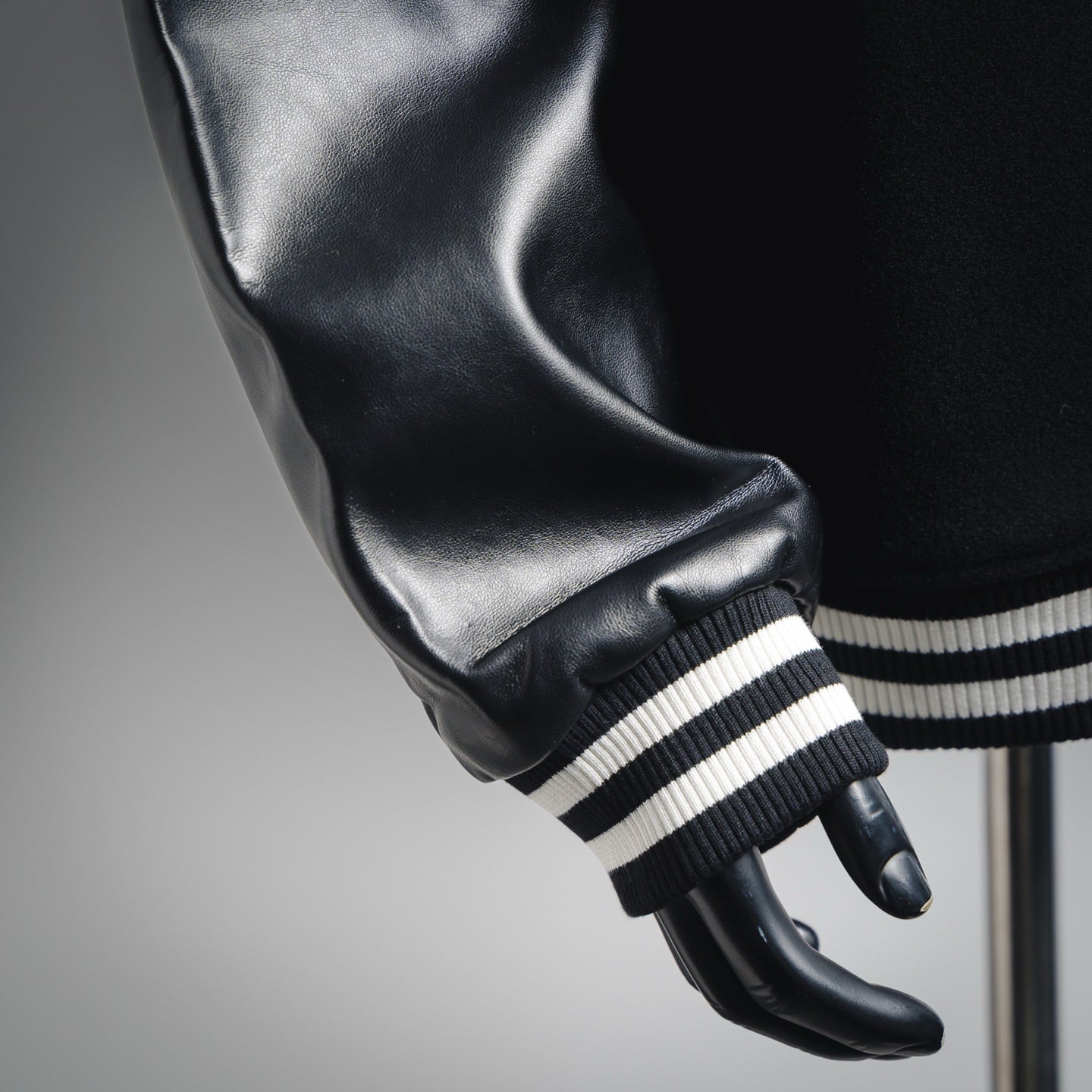 Burbery 25fw embroidered jacket