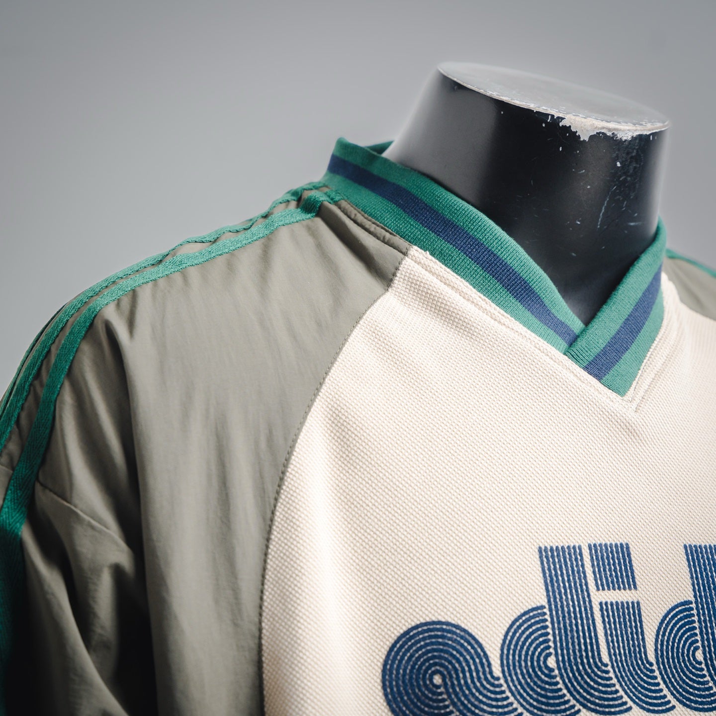 Adi 25fw all-match shirt