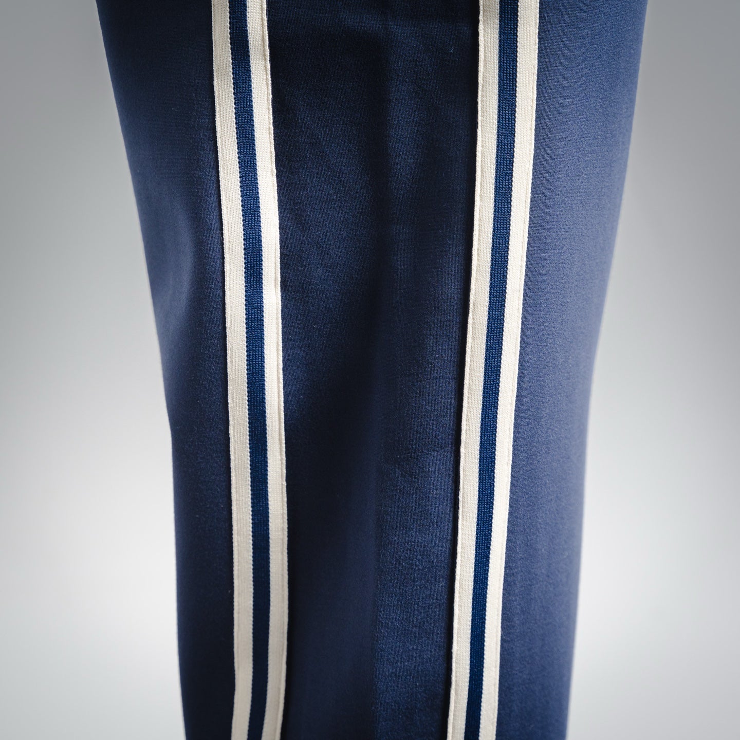 Guc 25fw leisur pants