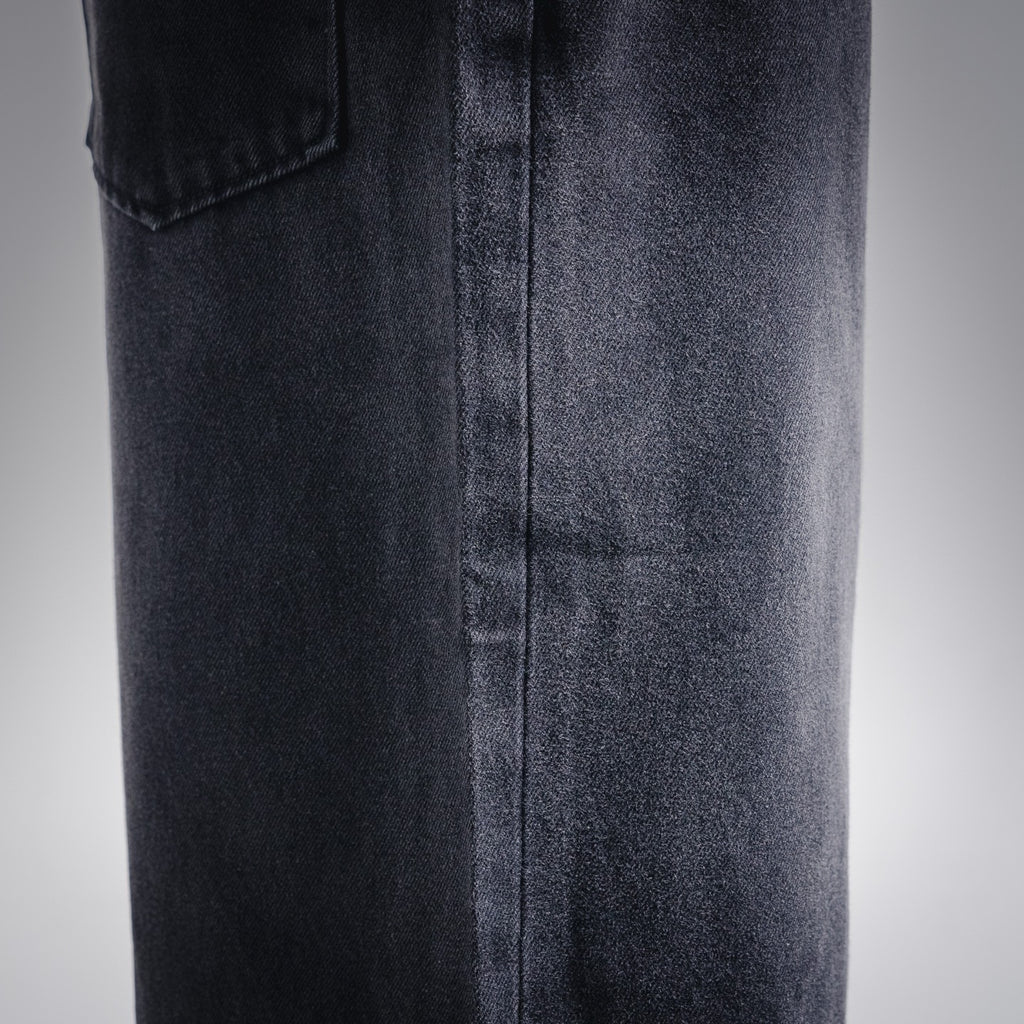 Loe 25fw embroidered jeans