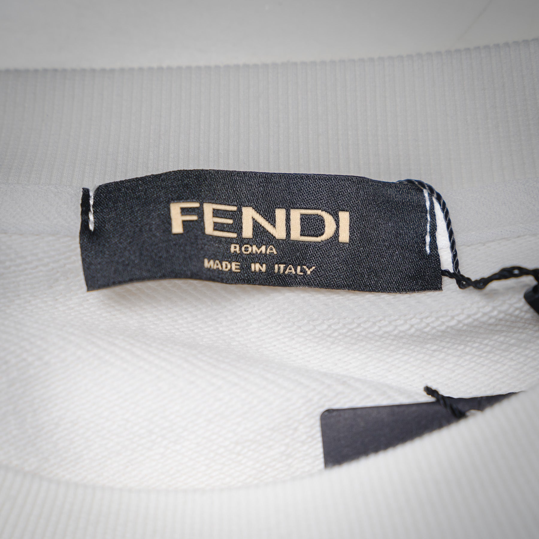 Fend 25fw leisure sweater