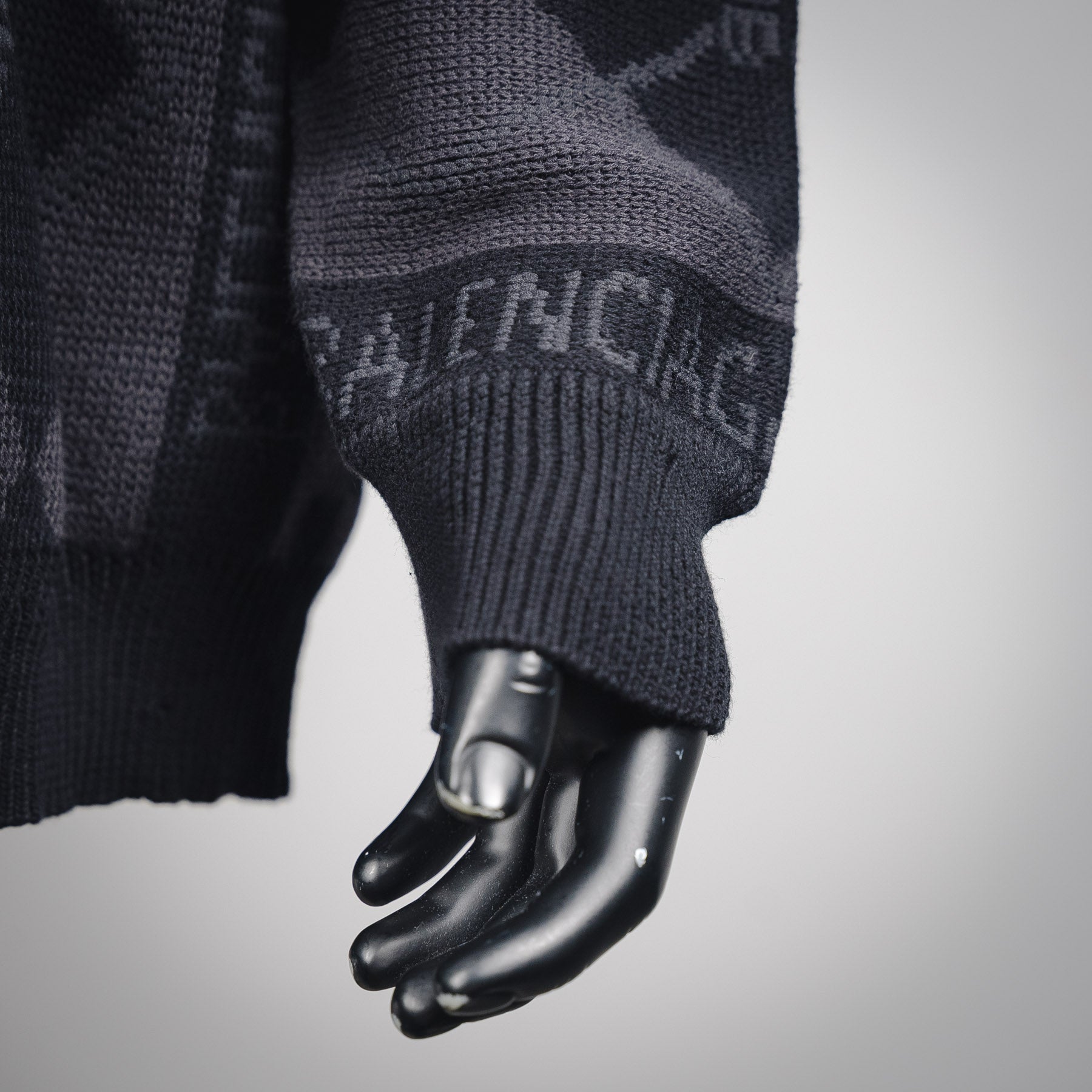 Balen 25fw knitted sweater