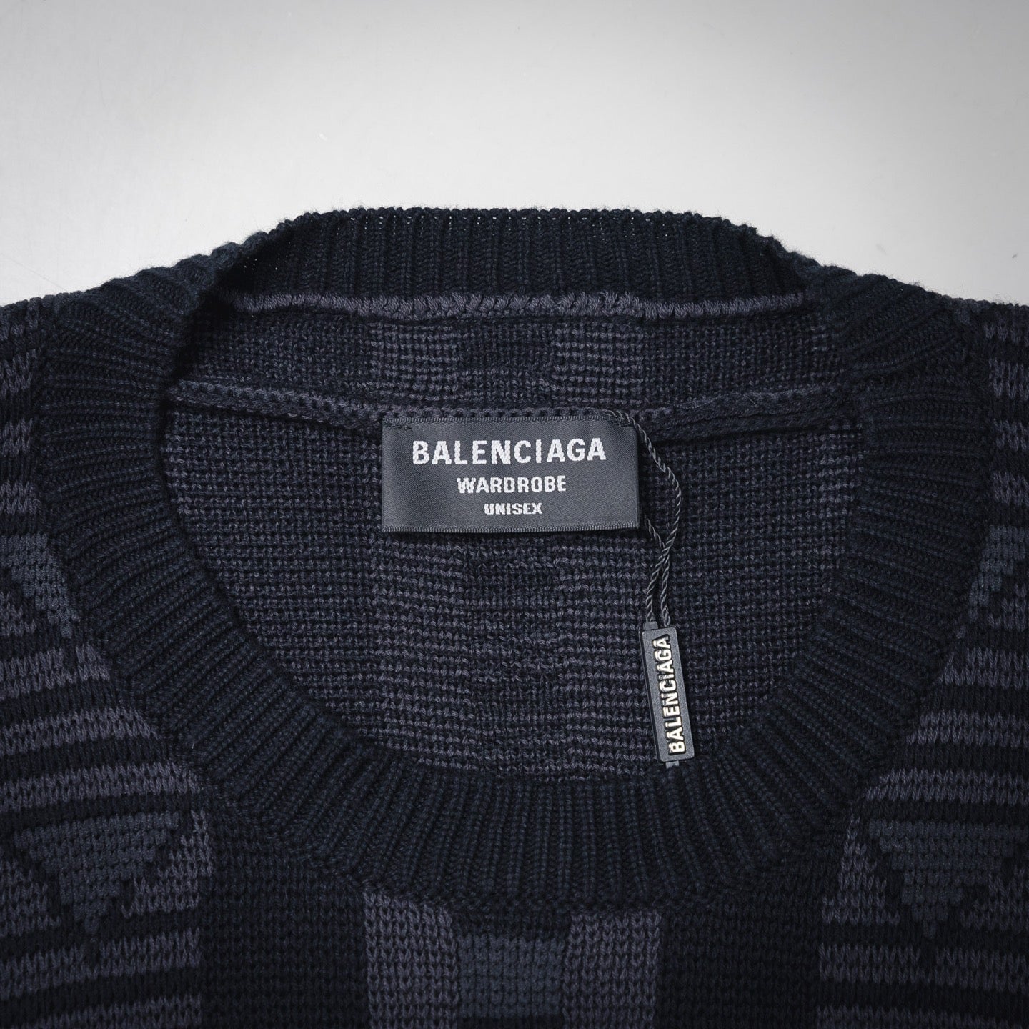 Balen 25fw knitted sweater