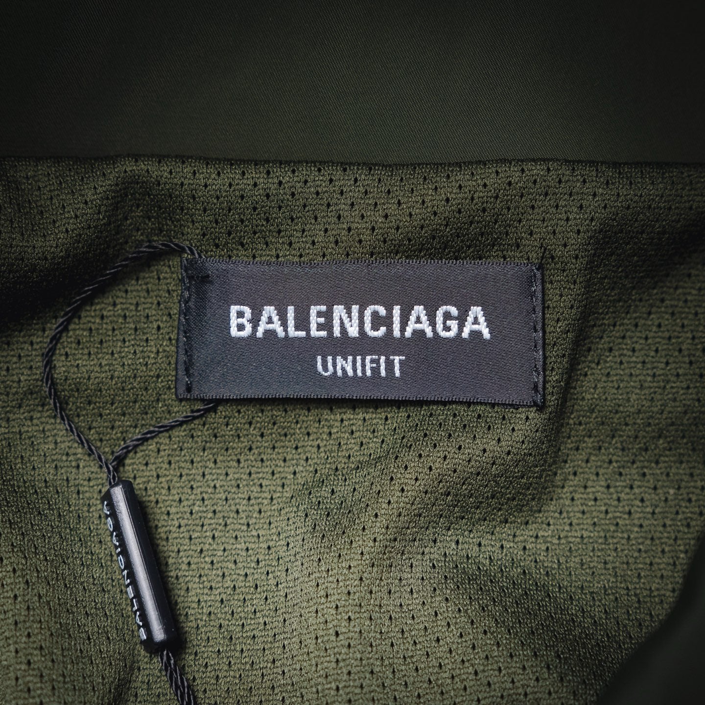 Balen 25fw embroidered jacket