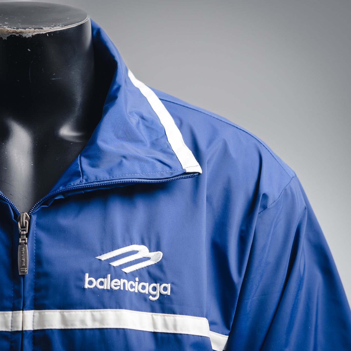 Balen 25fw embroidered jacket