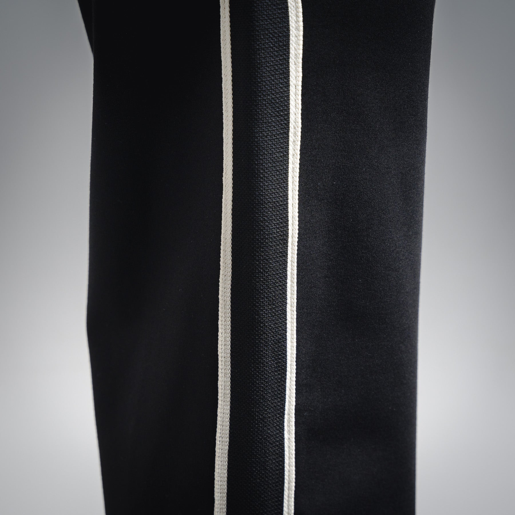 Guc 25fw leisure pants