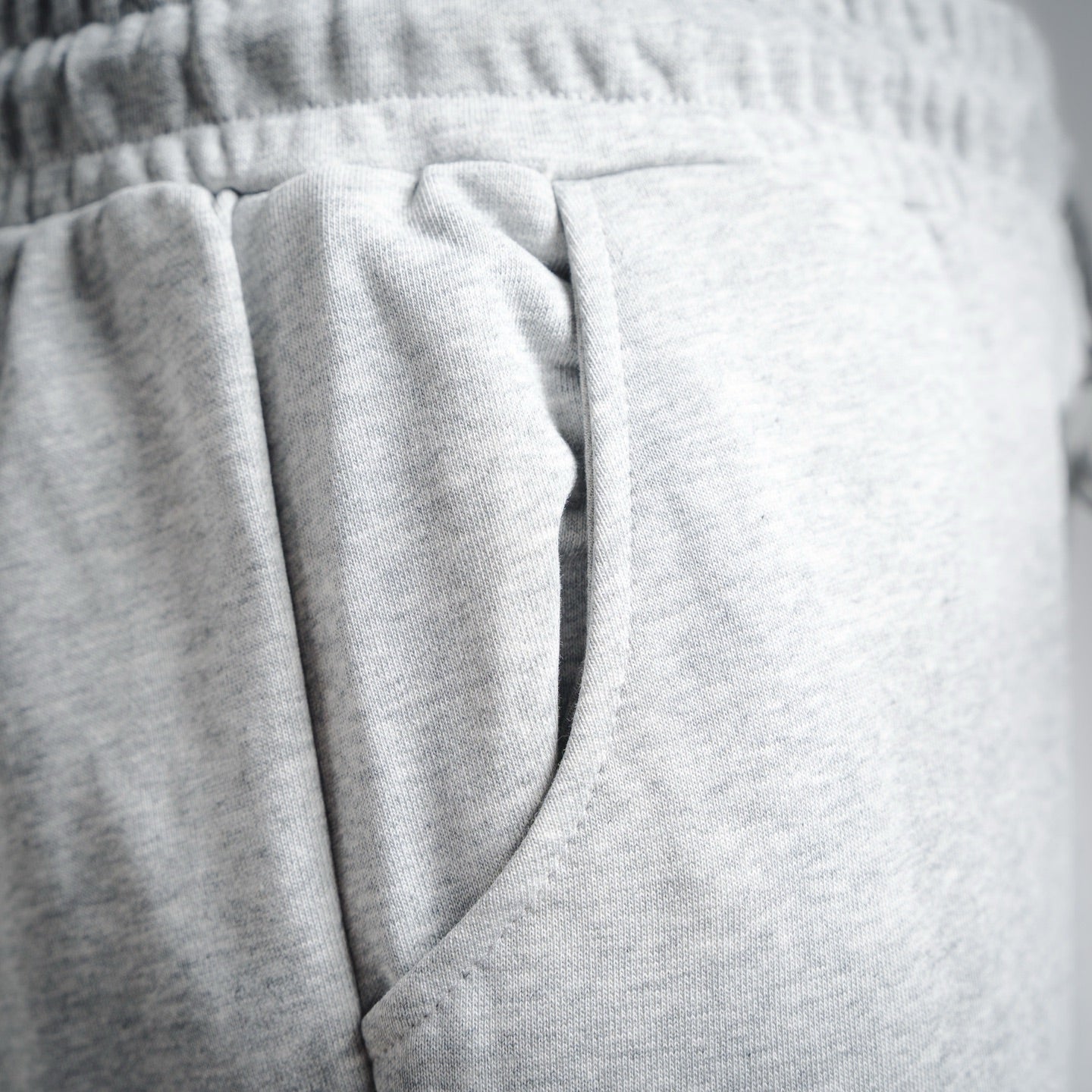 Fend 25fw all-match pants