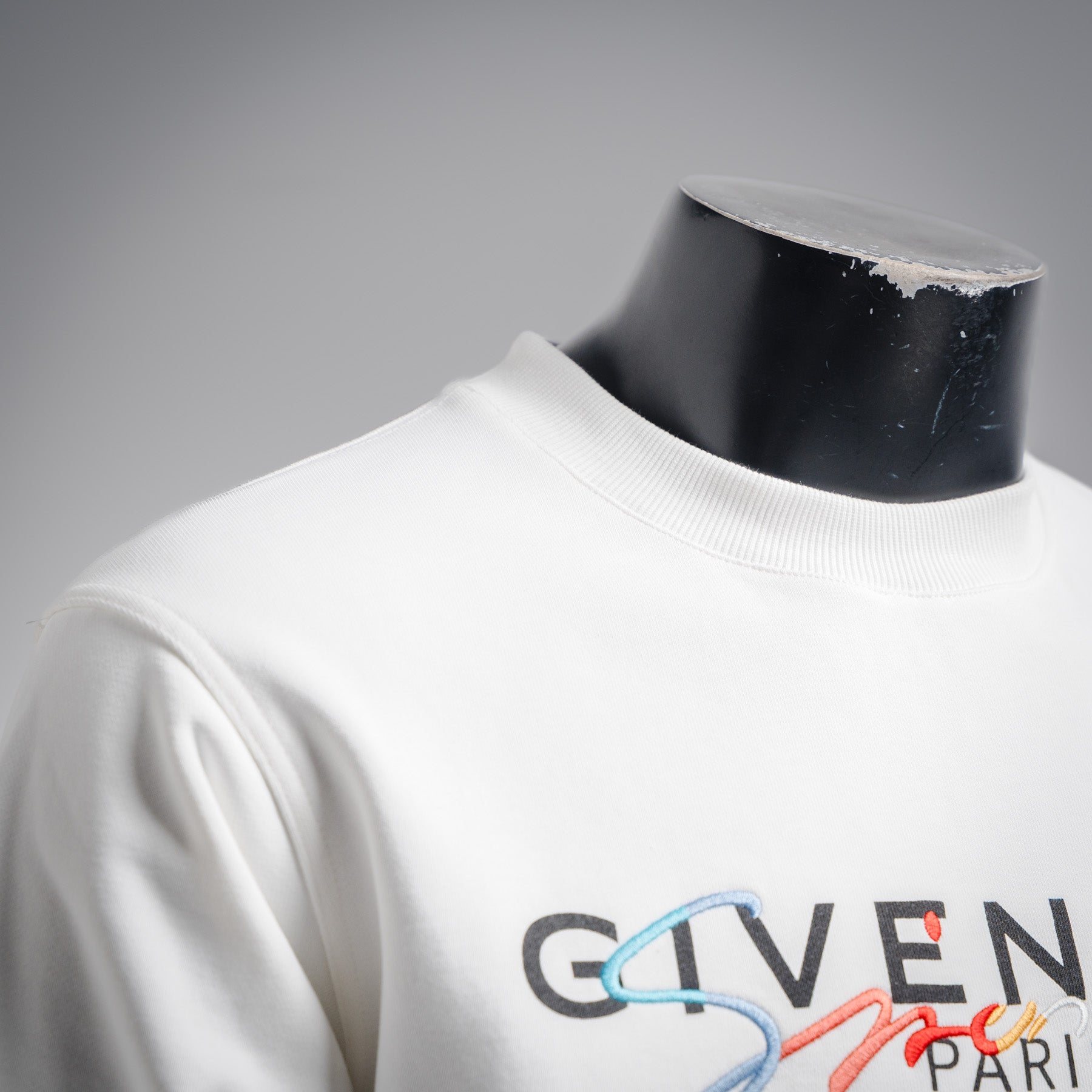 Givn 25fw embroidered shirt