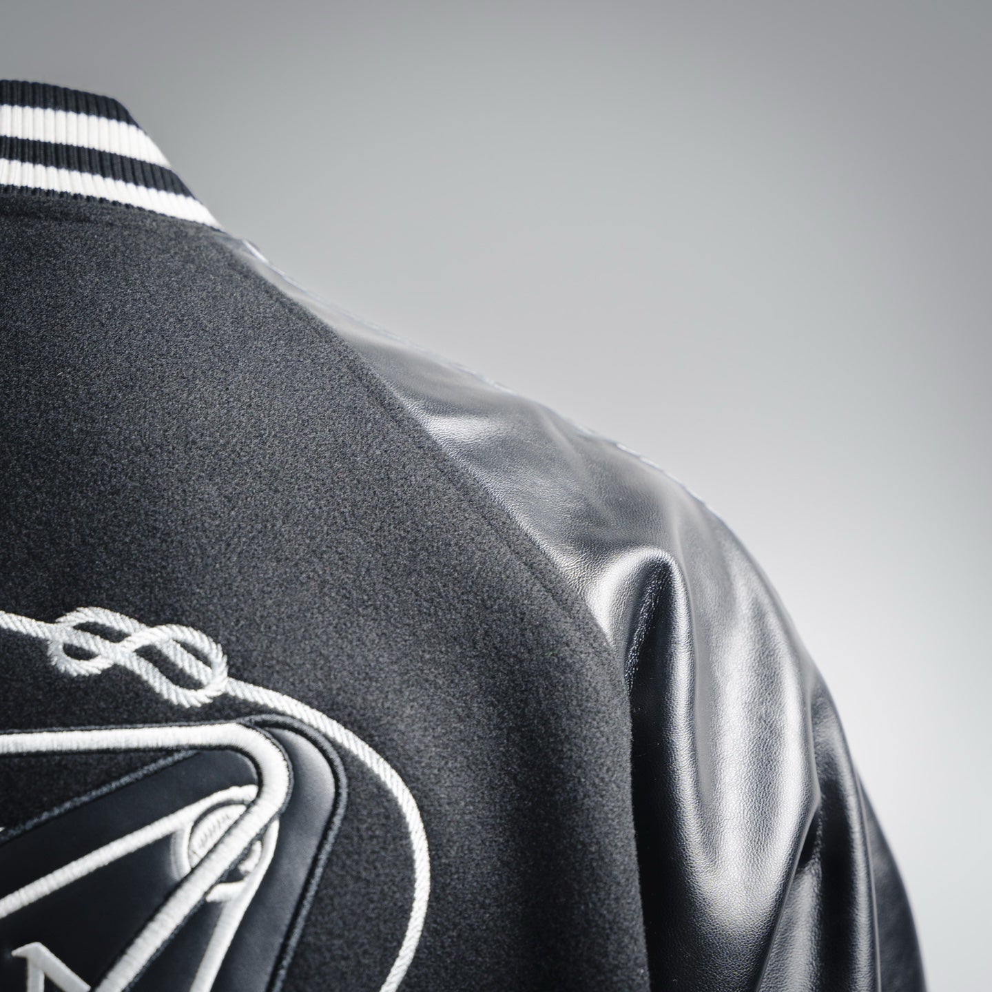 Pra 25fw embroidered jacket