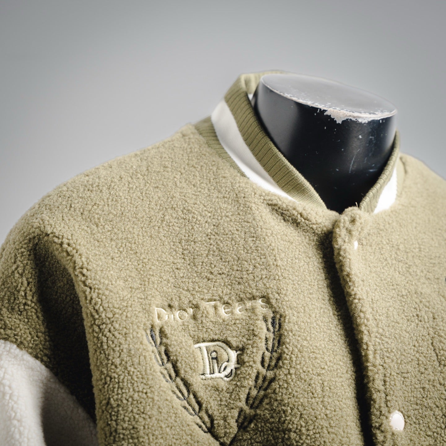 CD 25fw embroidered jacket