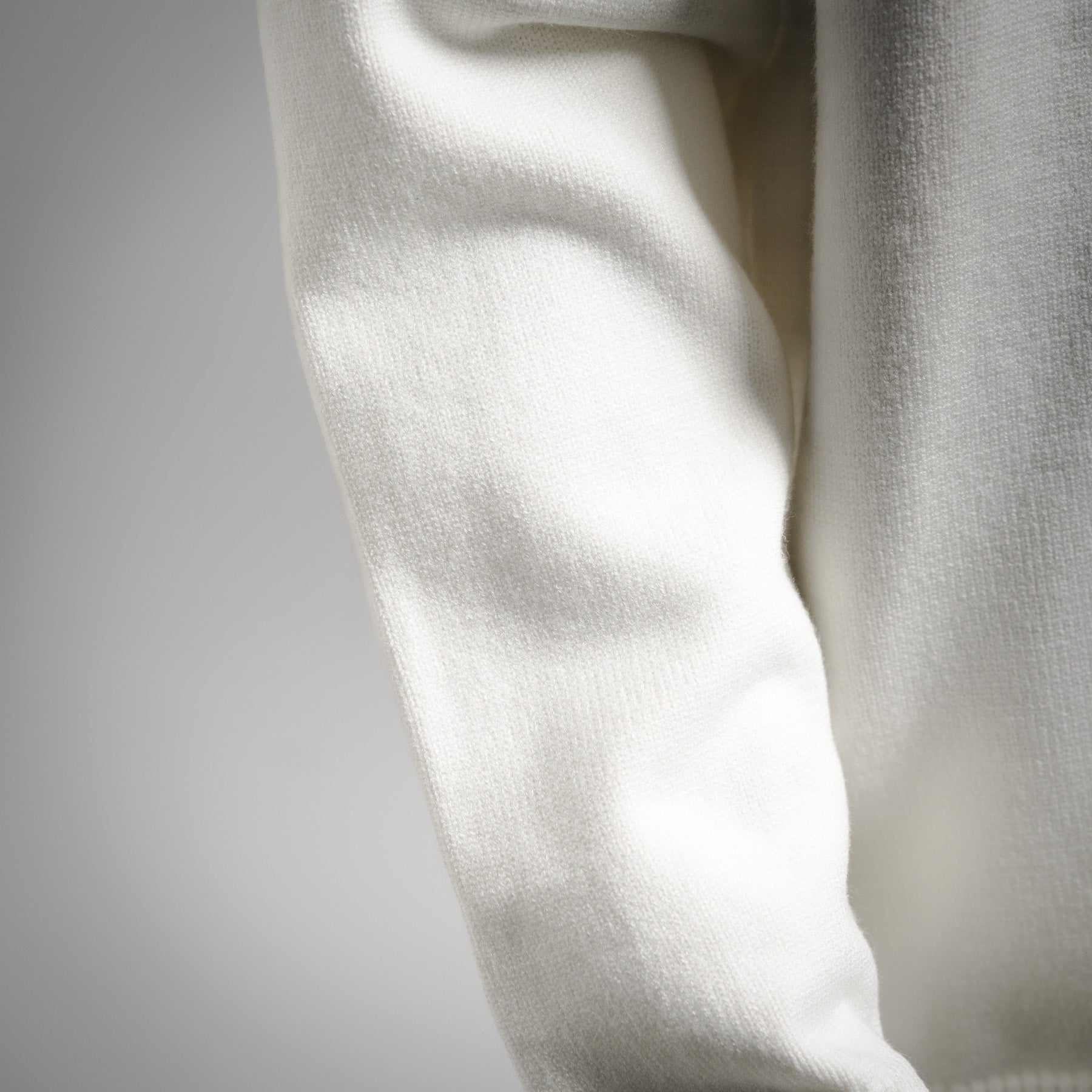 Burbery 25fw embroidered cardigan