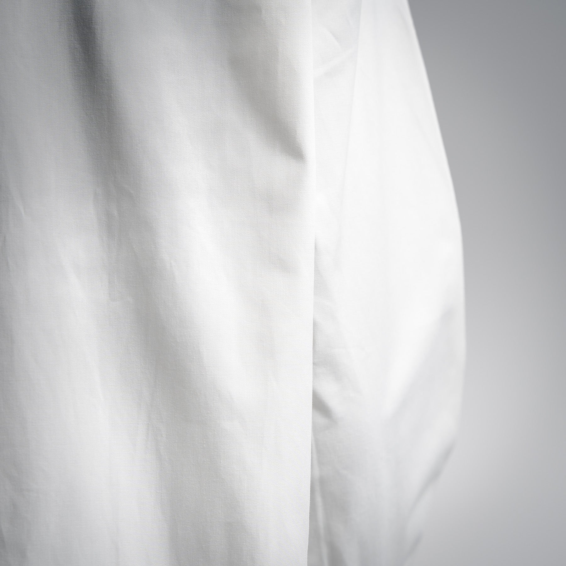 Loe 25fw all-match shirt