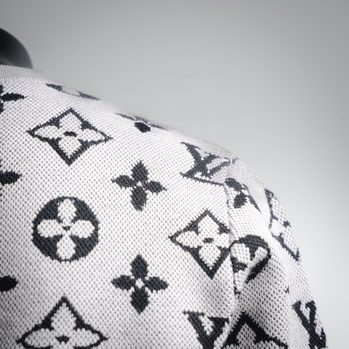 Louis 25fw leisure sweater