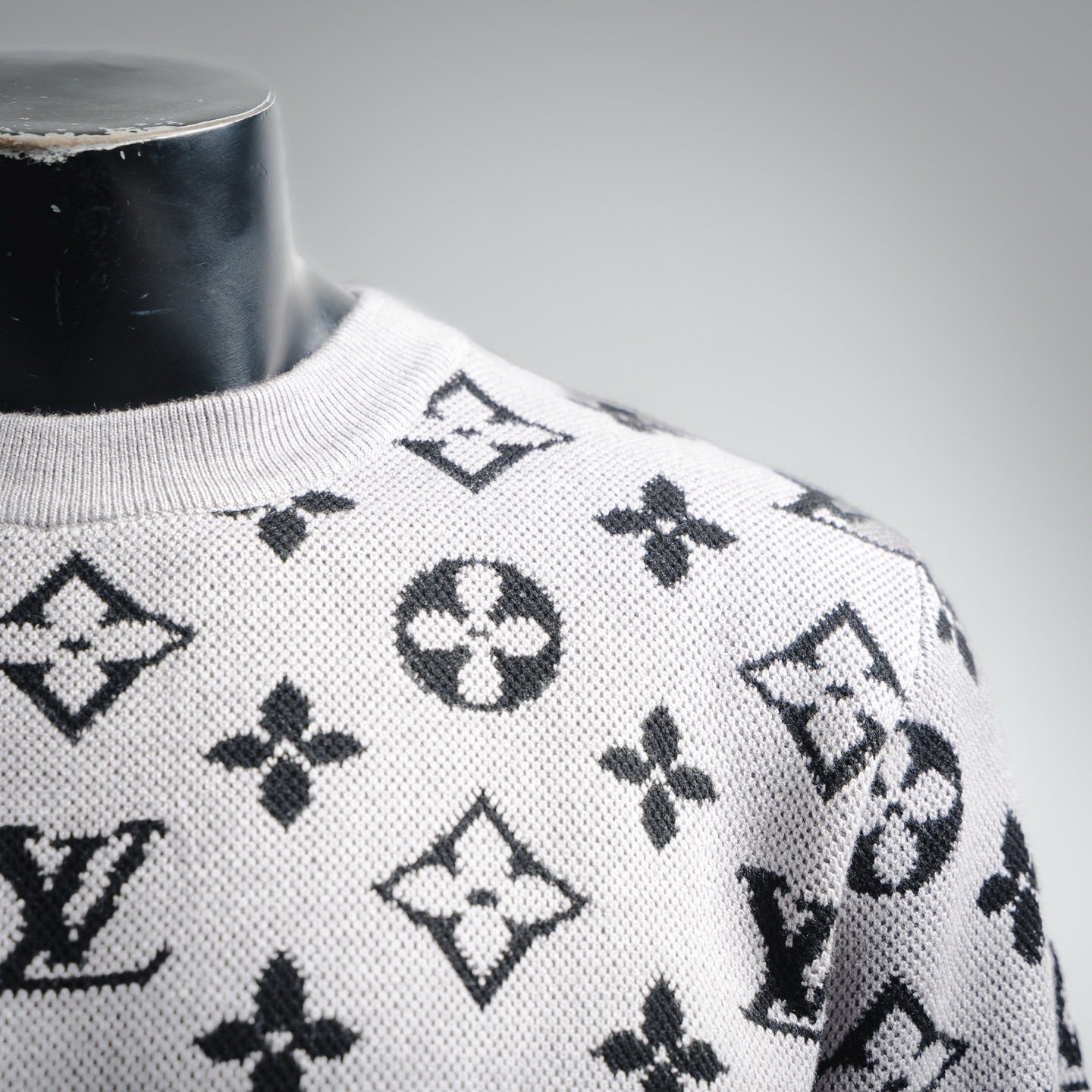 Louis 25fw leisure sweater