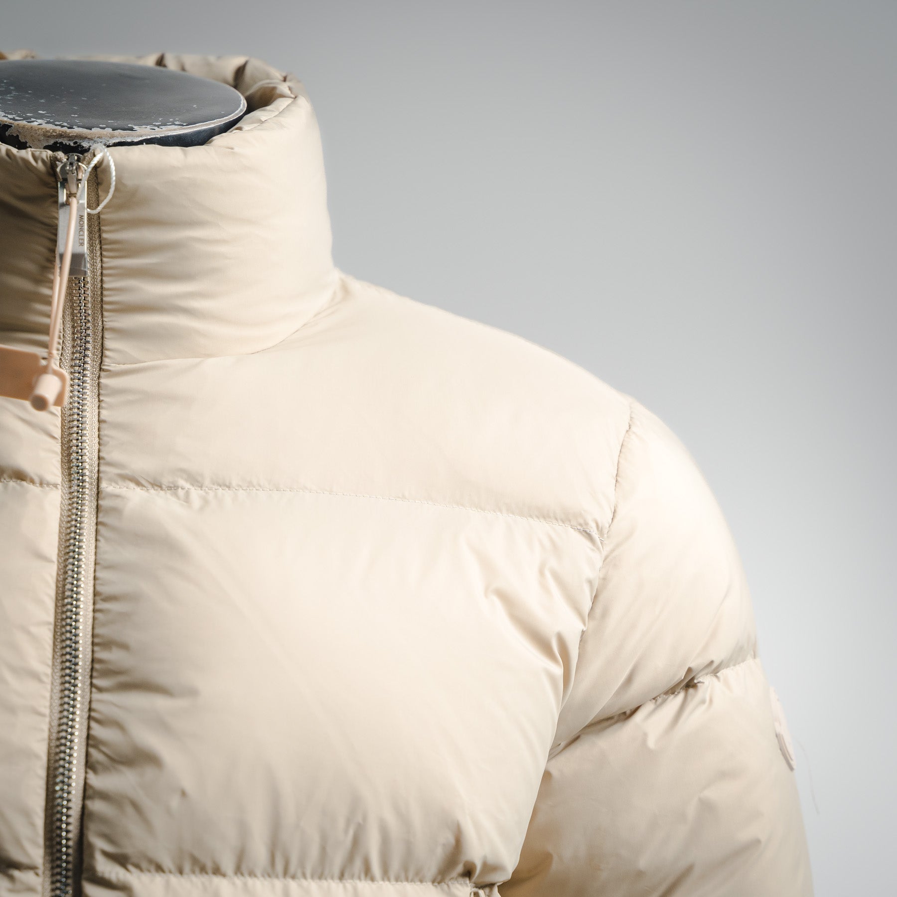 Mon 25fw down jacket