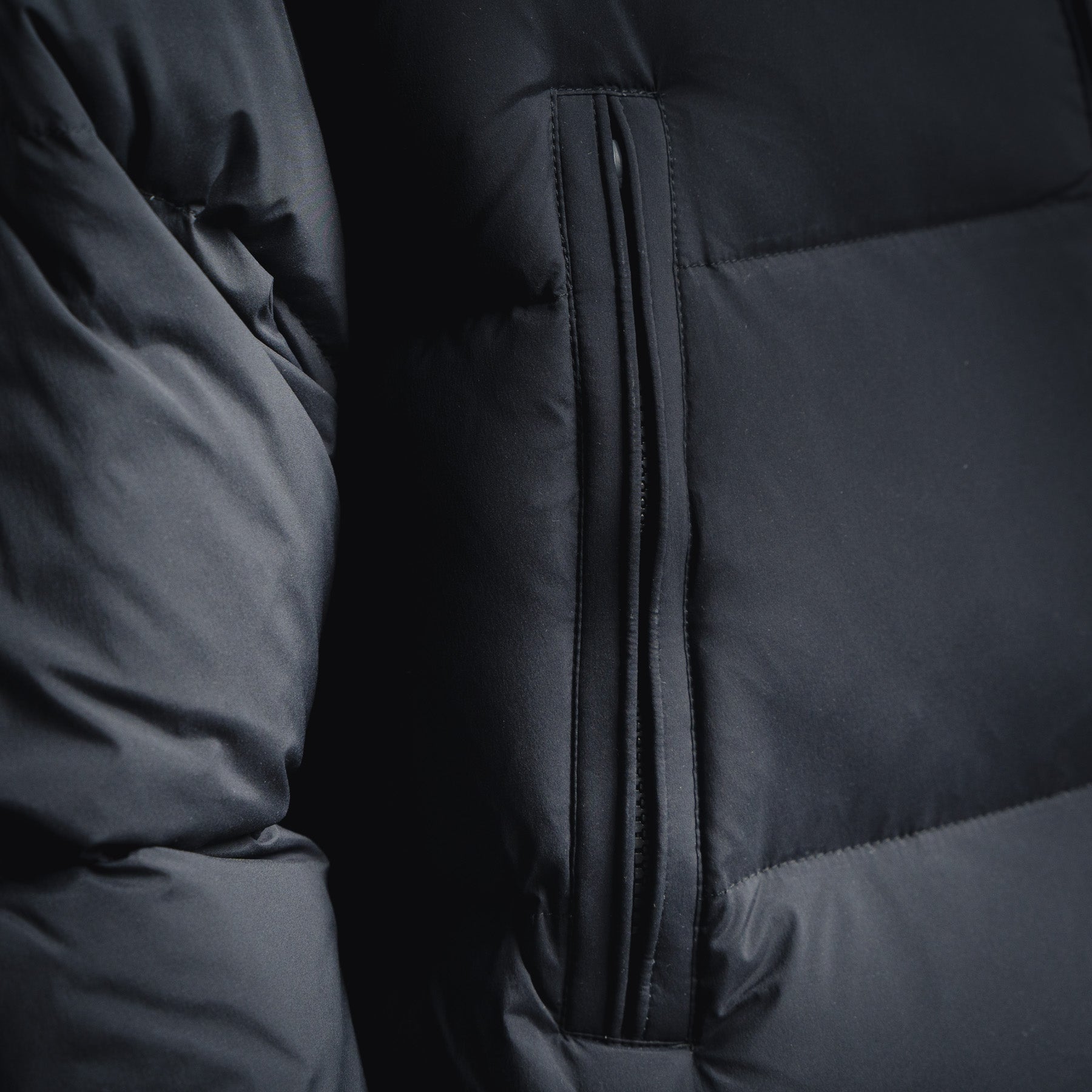 Mon 25fw down jacket