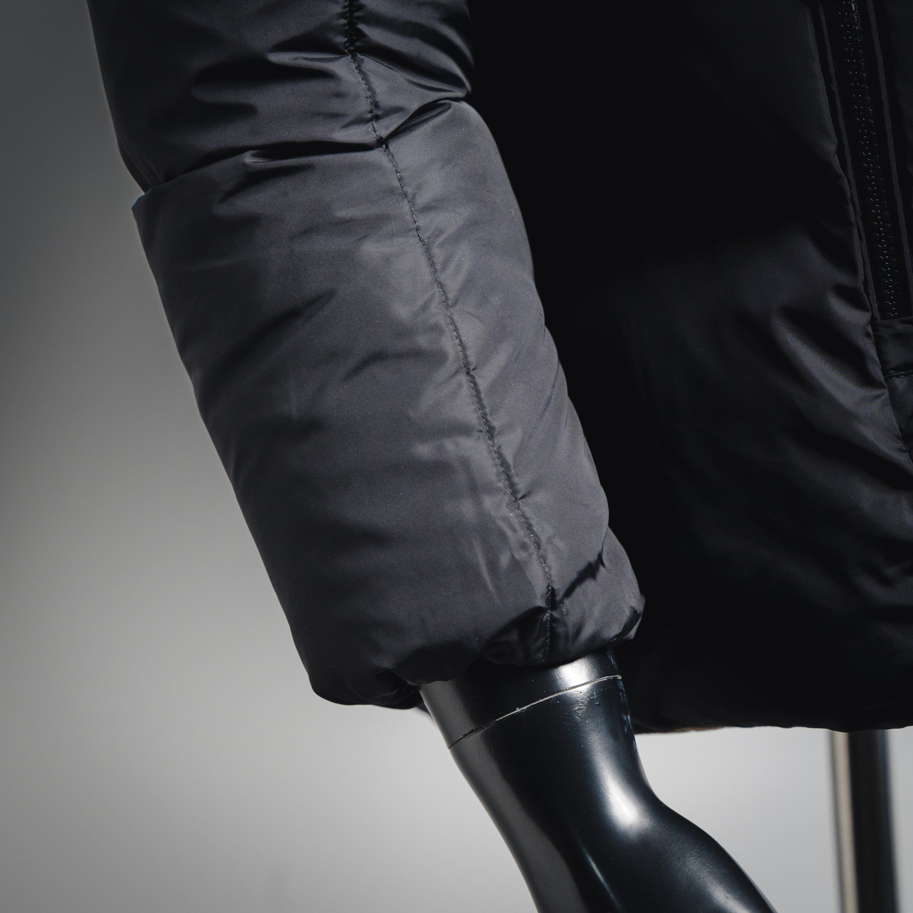 Mon 25fw down jacket