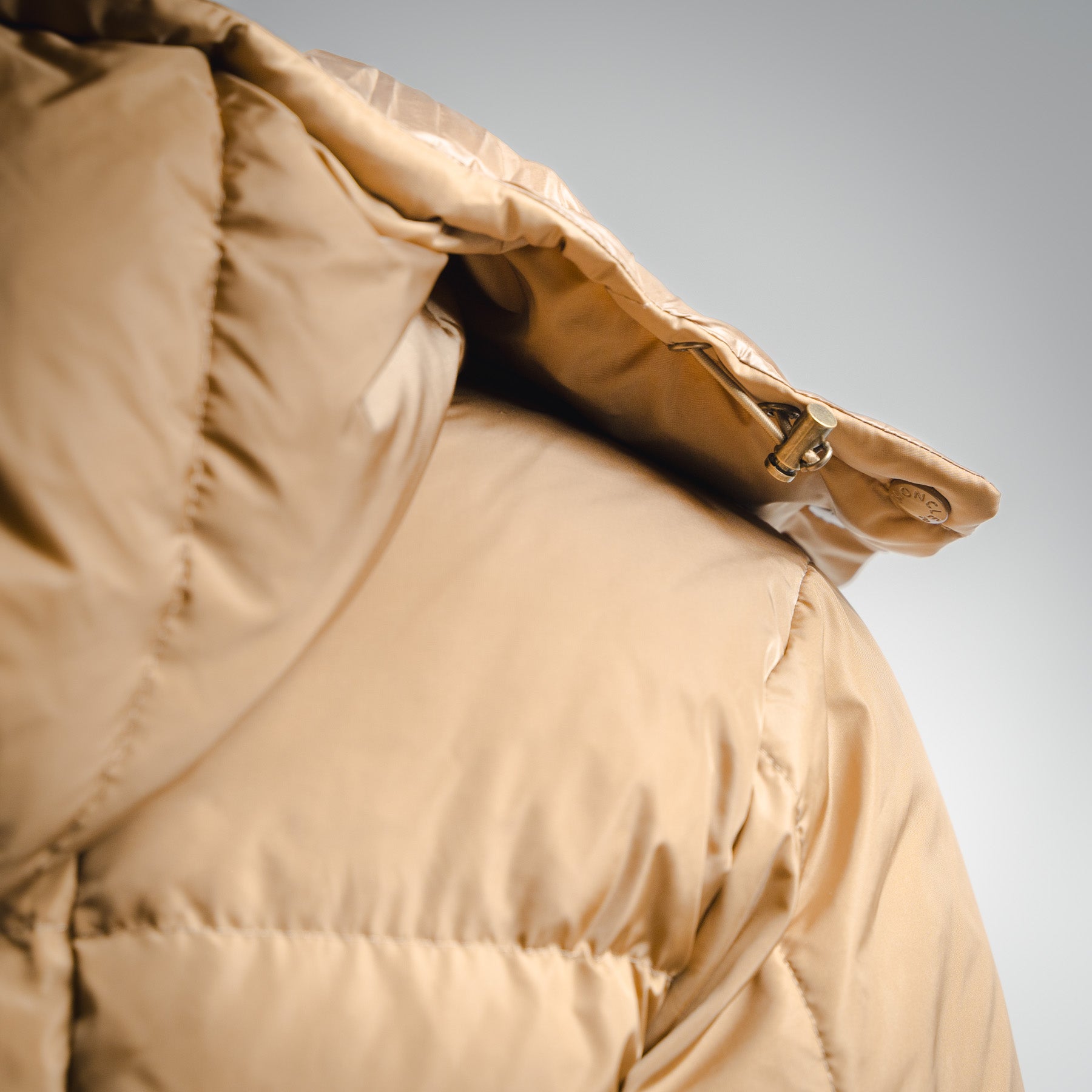 Mon 25fw down jacket