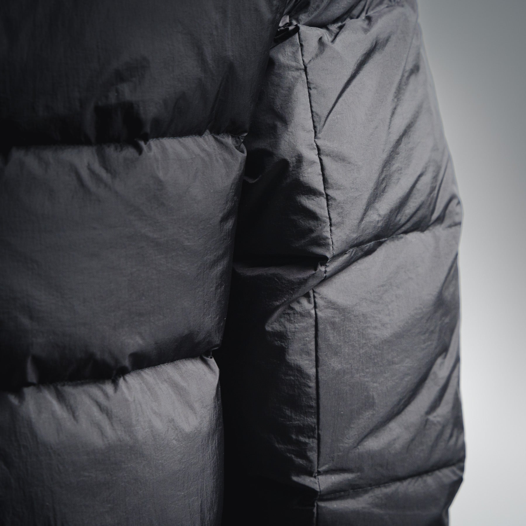 Mon 25fw down jacket