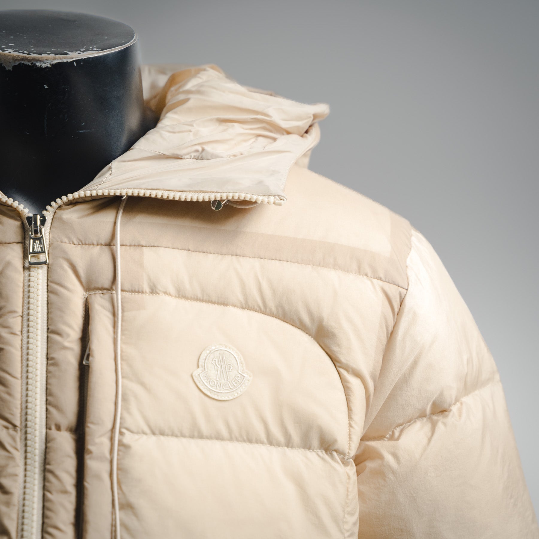 Mon 25fw down jacket
