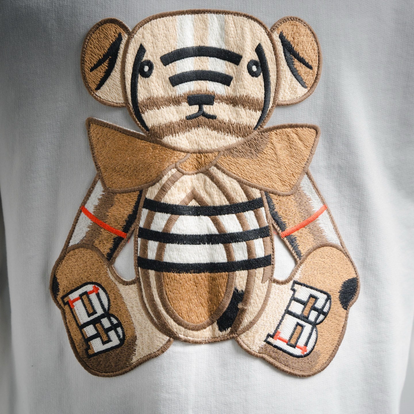 Burbery 25fw embroidered shirt