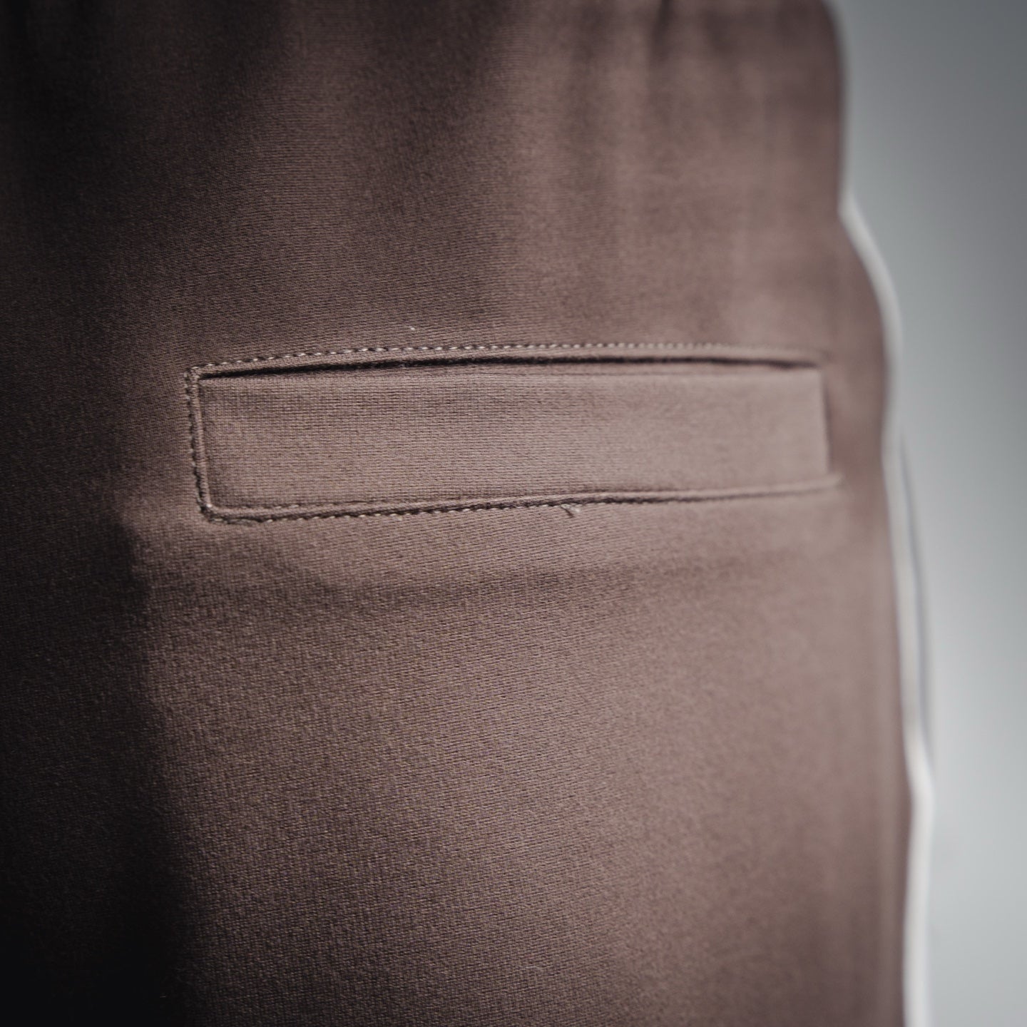 Loe 25fw embroidered pants