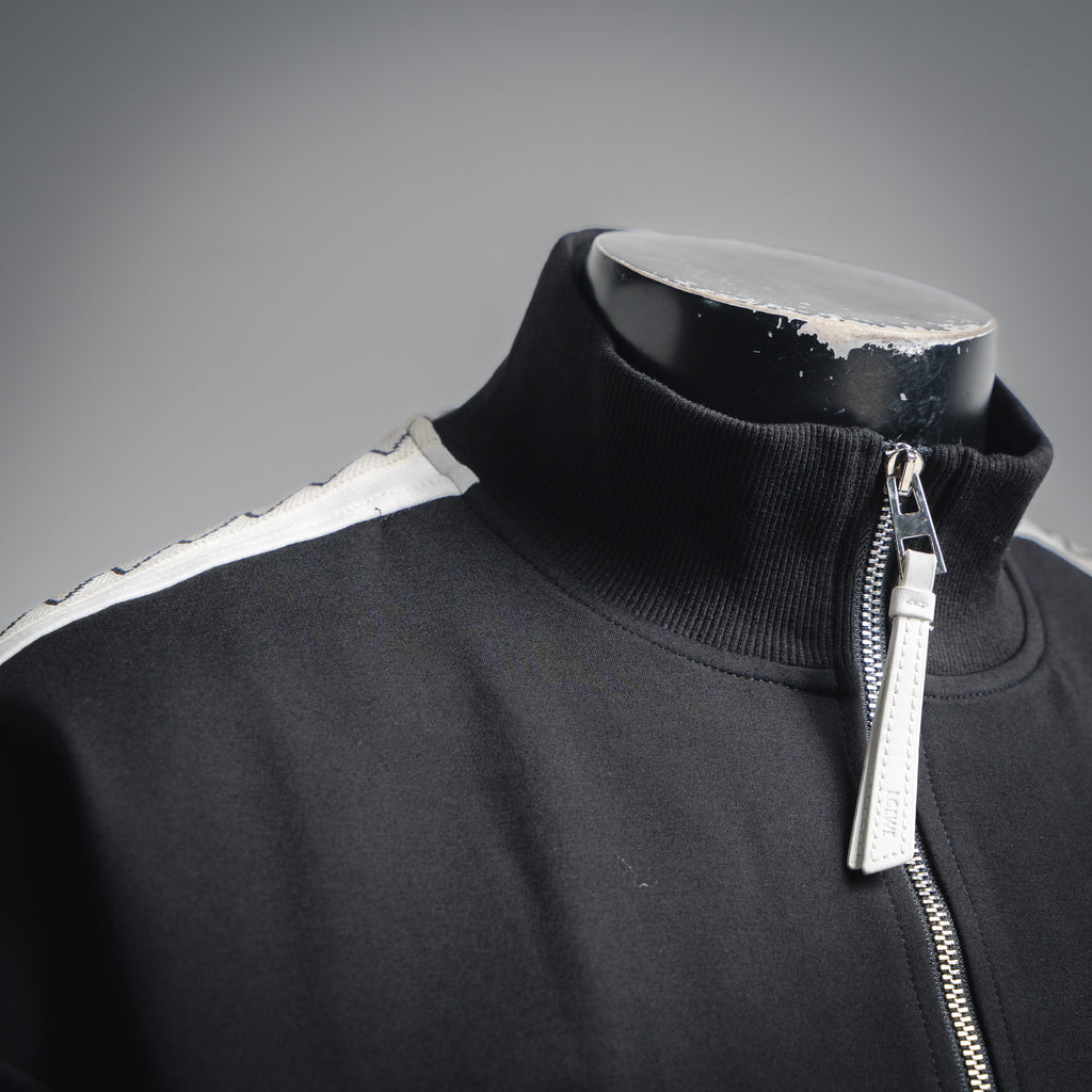 Loe 25fw embroidered jacket