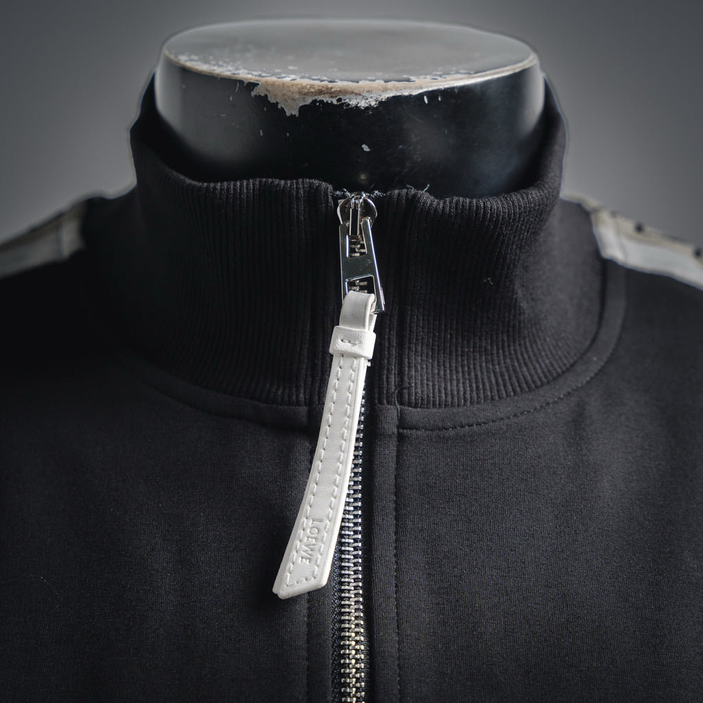 Loe 25fw embroidered jacket