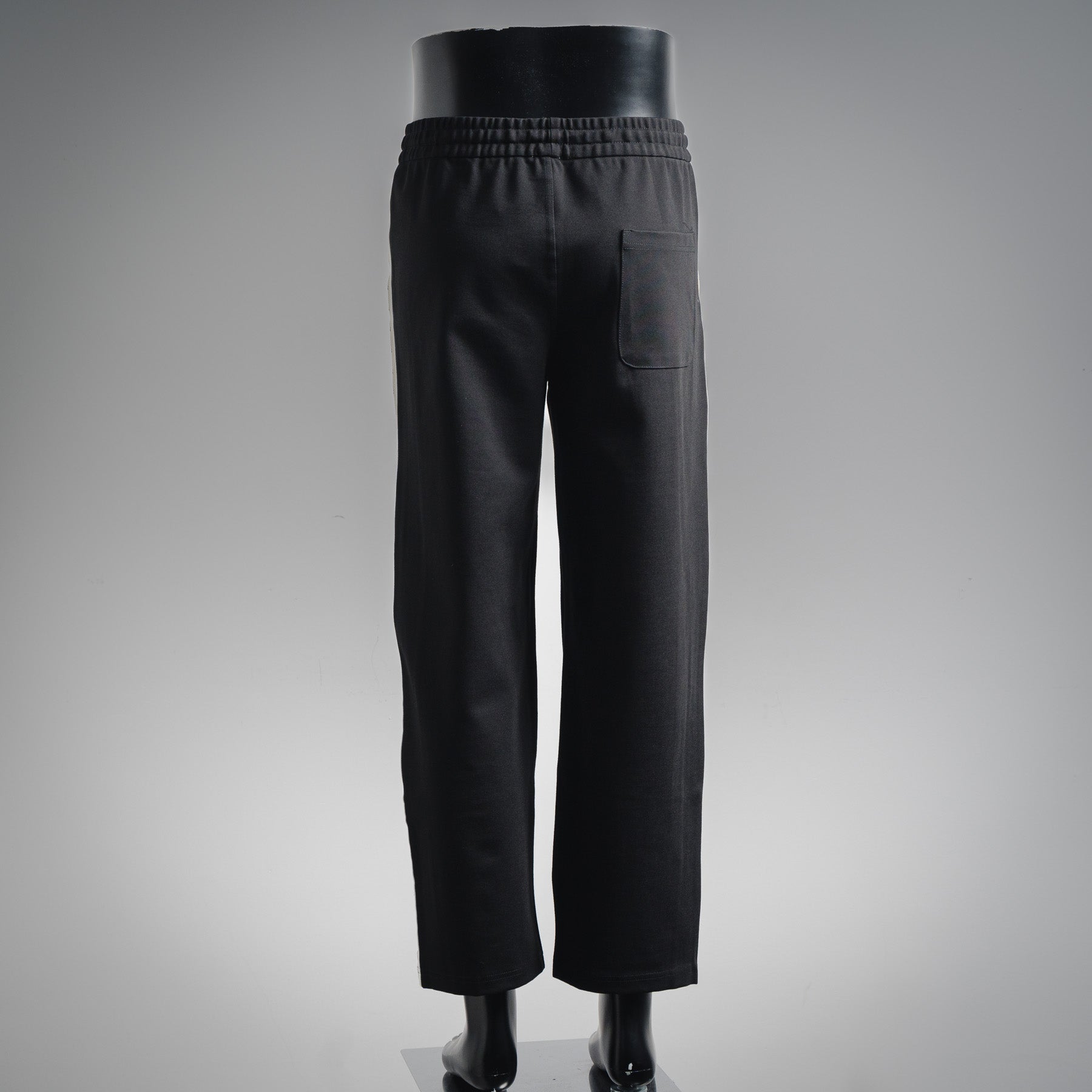 Loe 25fw embroidered pants