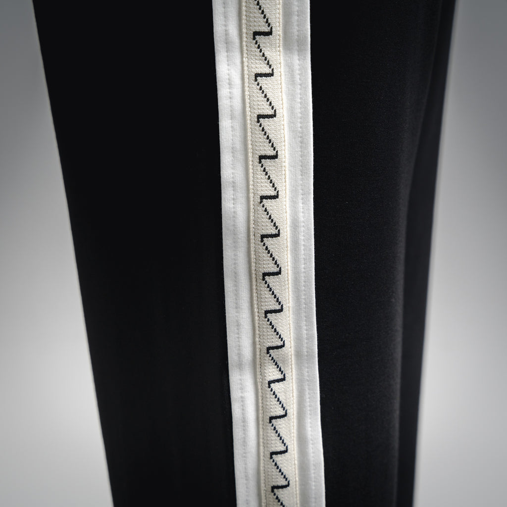 Loe 25fw embroidered pants