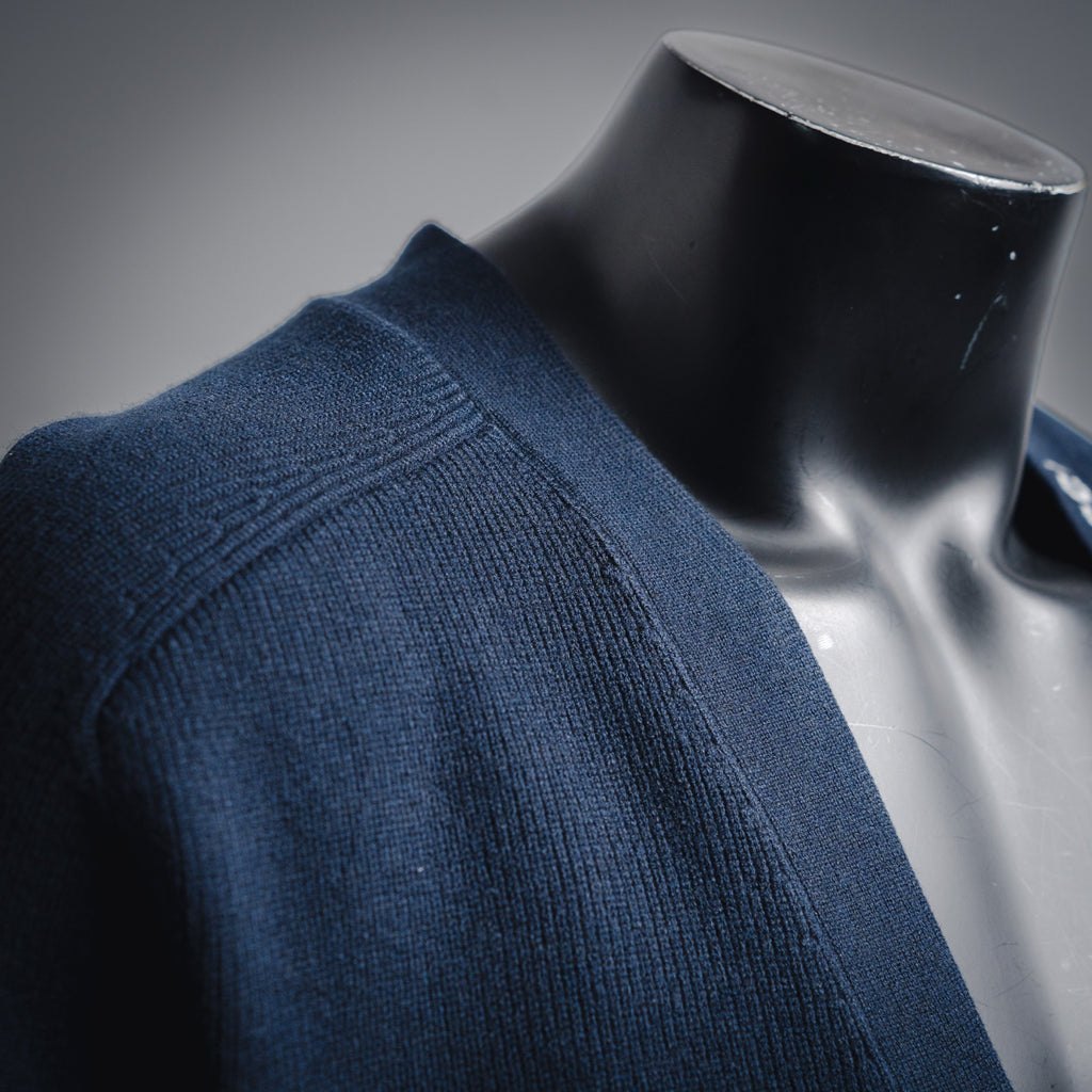 Guc 25fw knitted cardigan