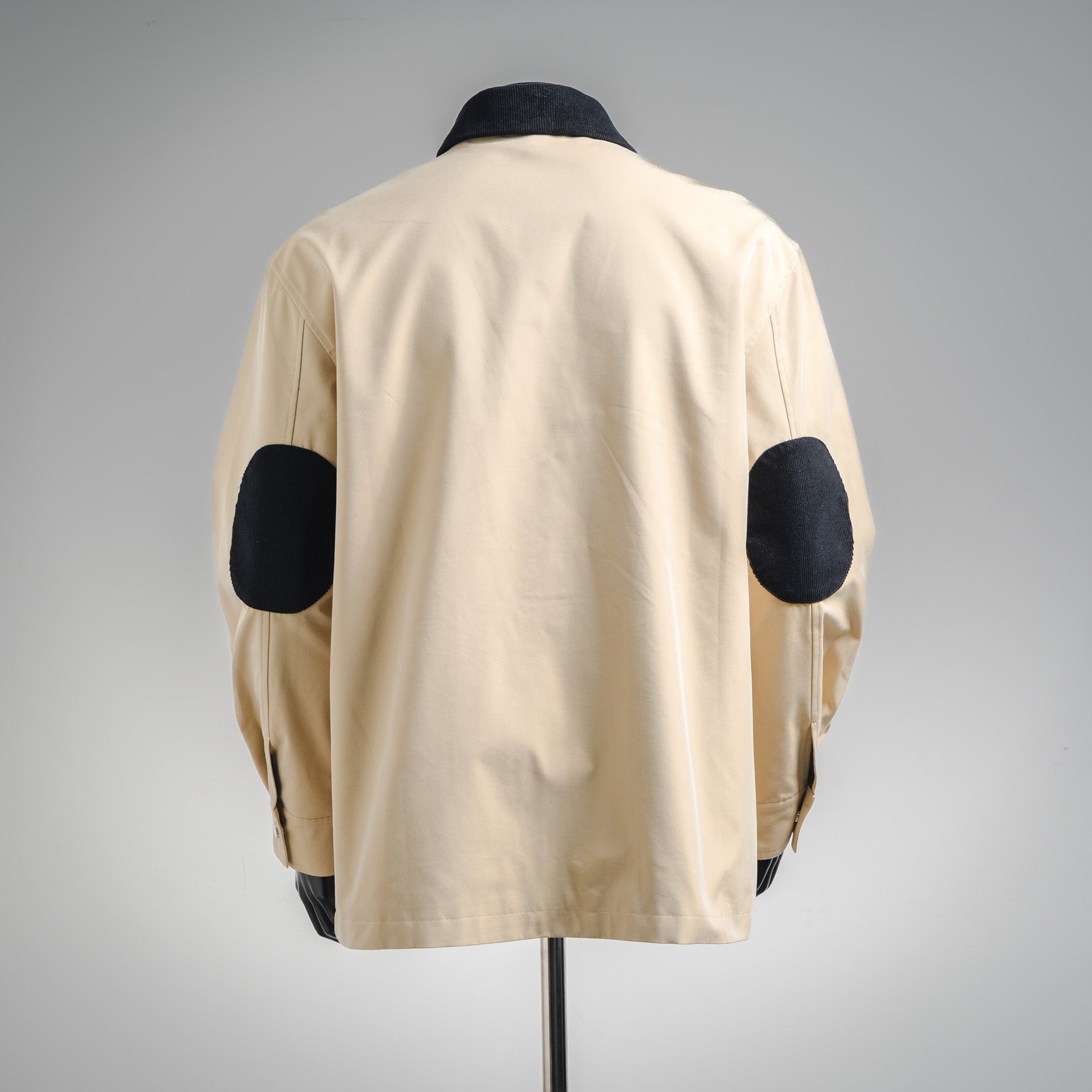 Loe 25fw embroidered jacket