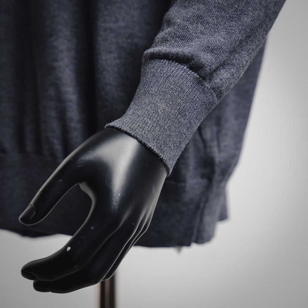 Guc 25fw knitted sweater