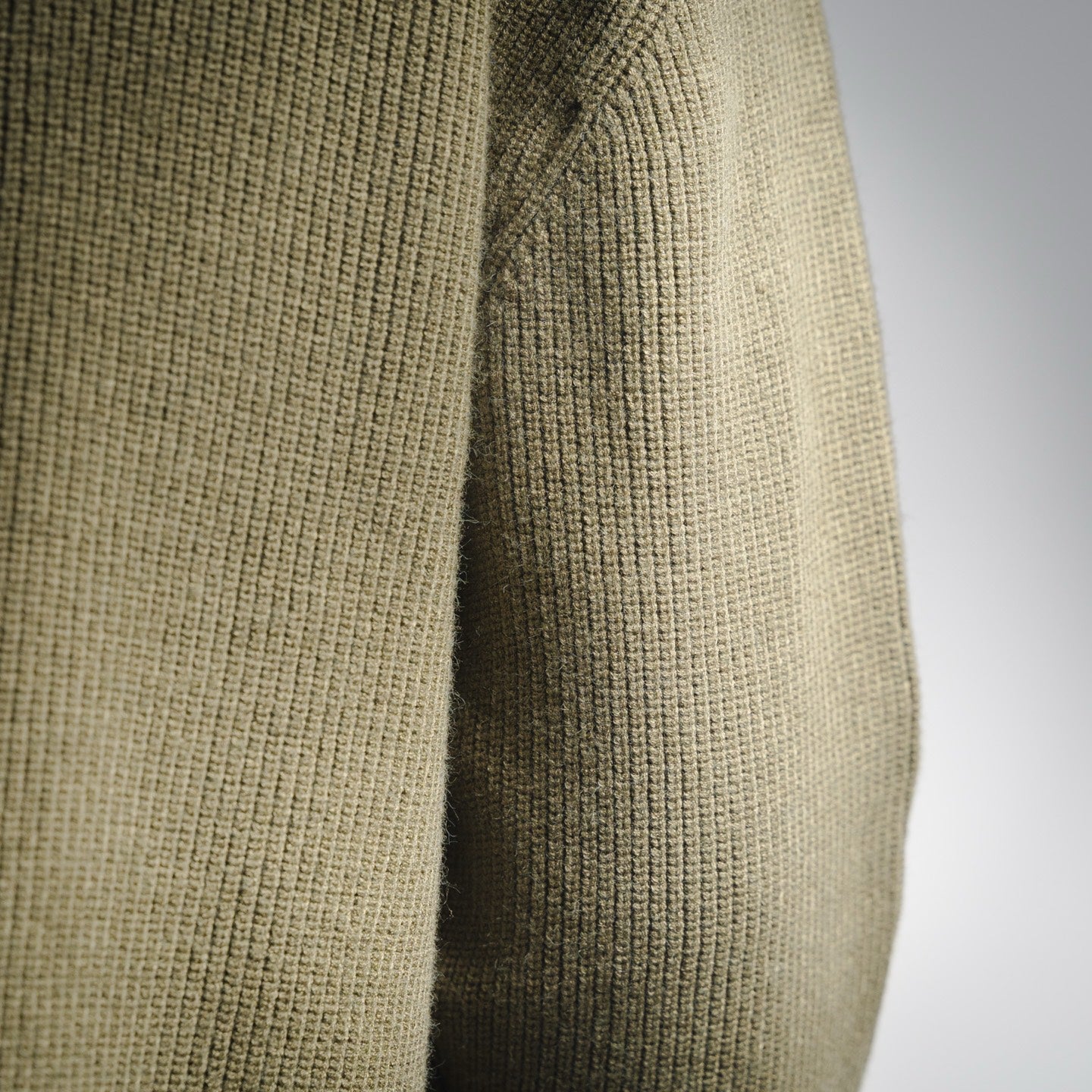 Cel 25fw knitted sweater