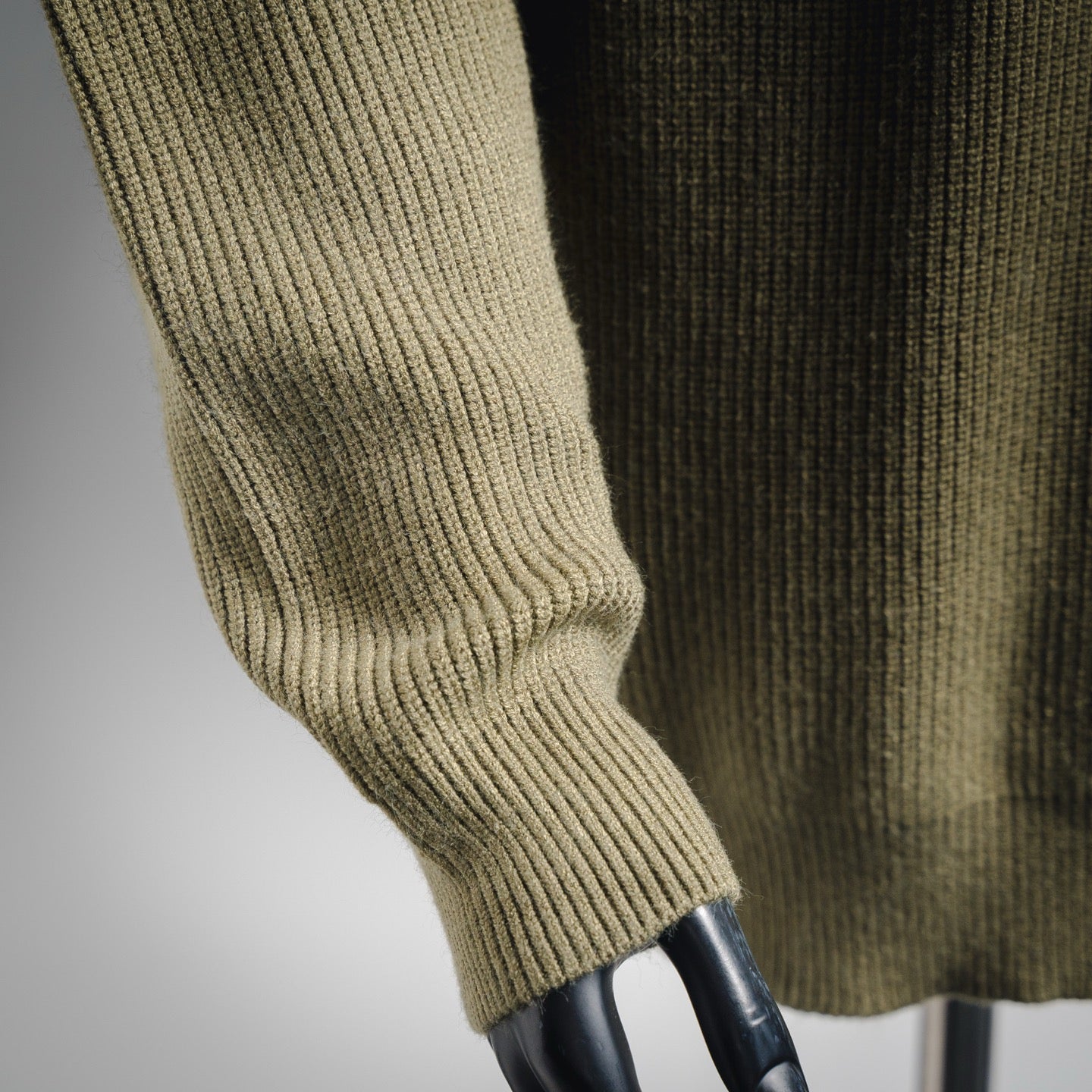 Cel 25fw knitted sweater