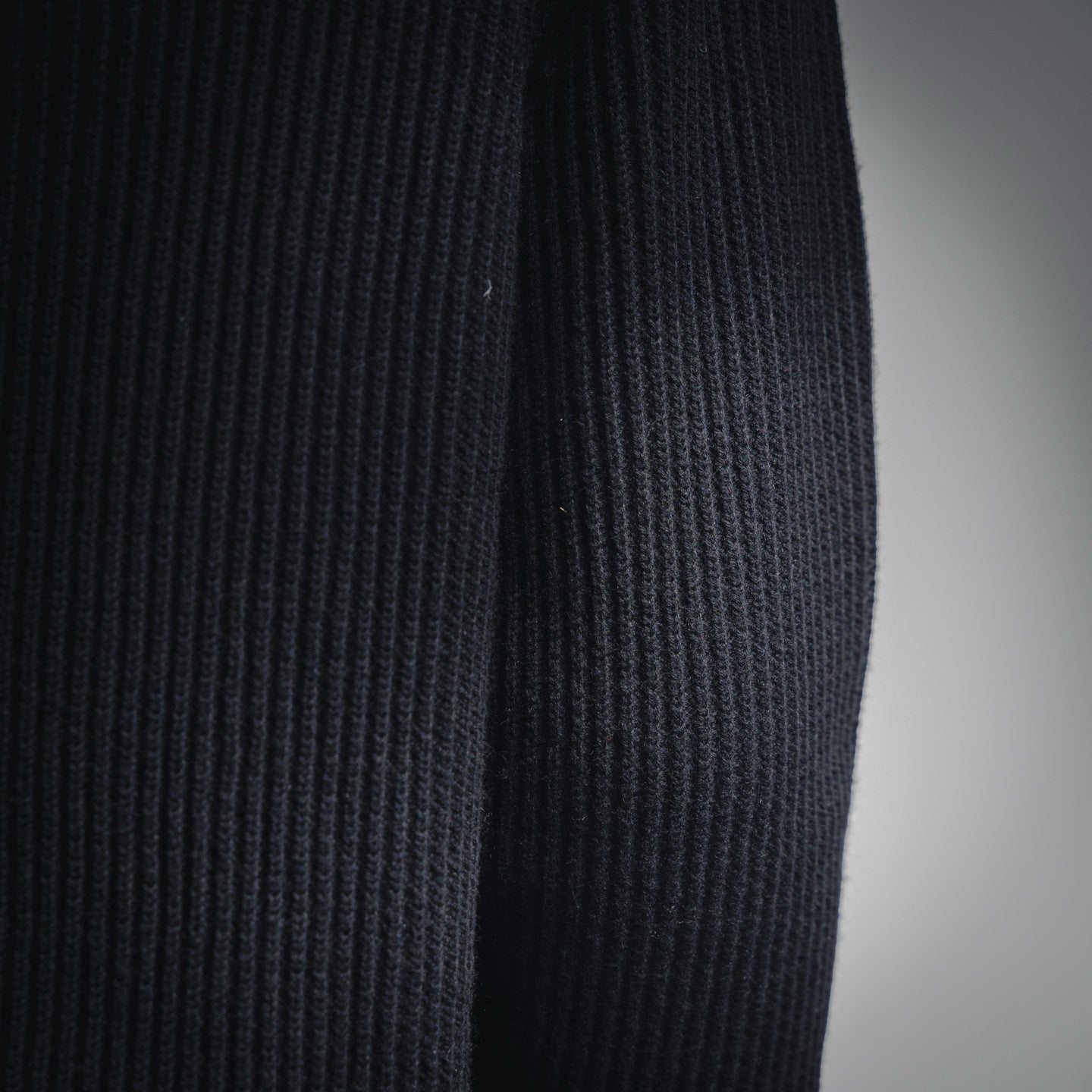 Mon 25fw knitted sweater